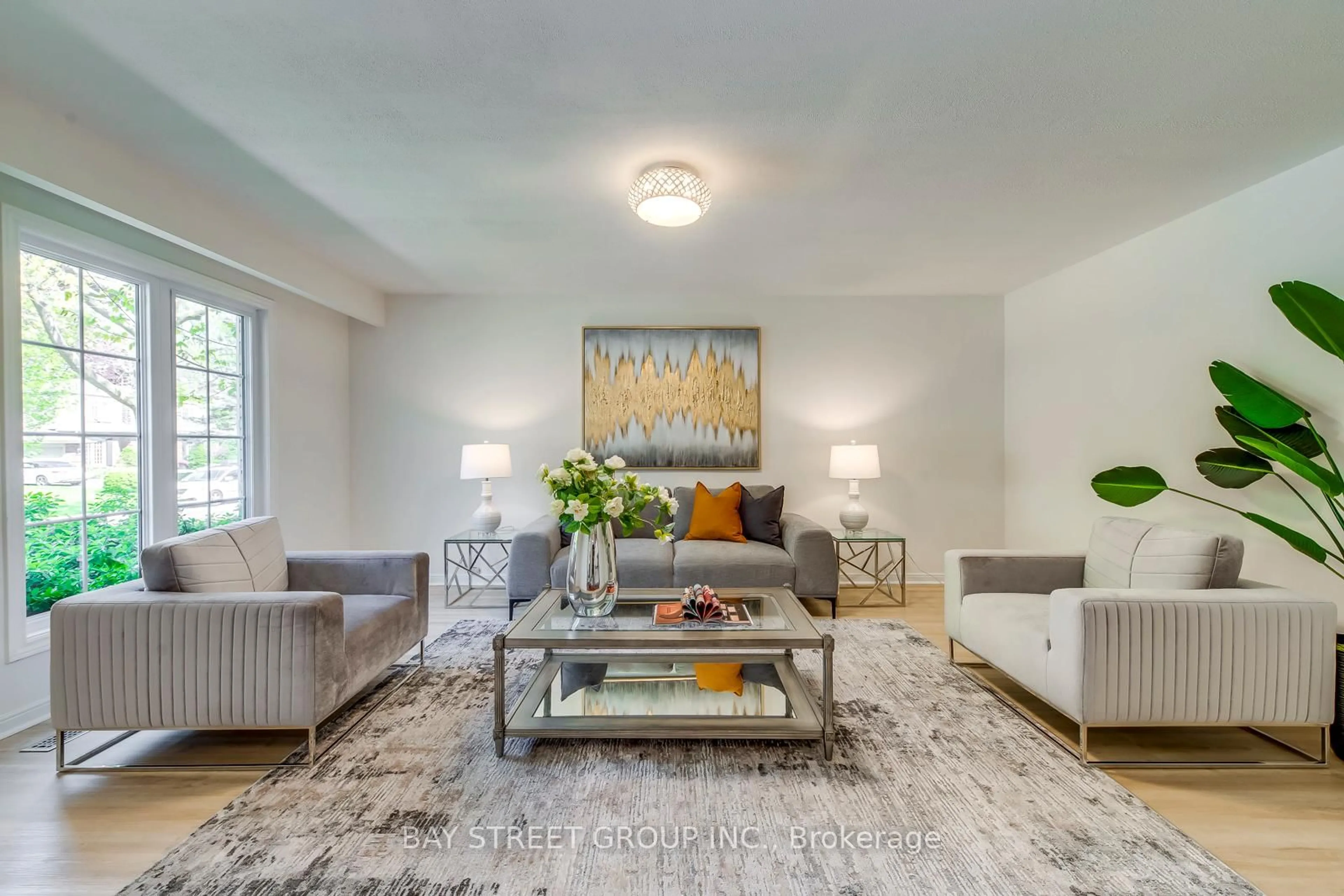 Living room with furniture, unknown for 130 All Saints Cres, Oakville Ontario L6J 5Y7