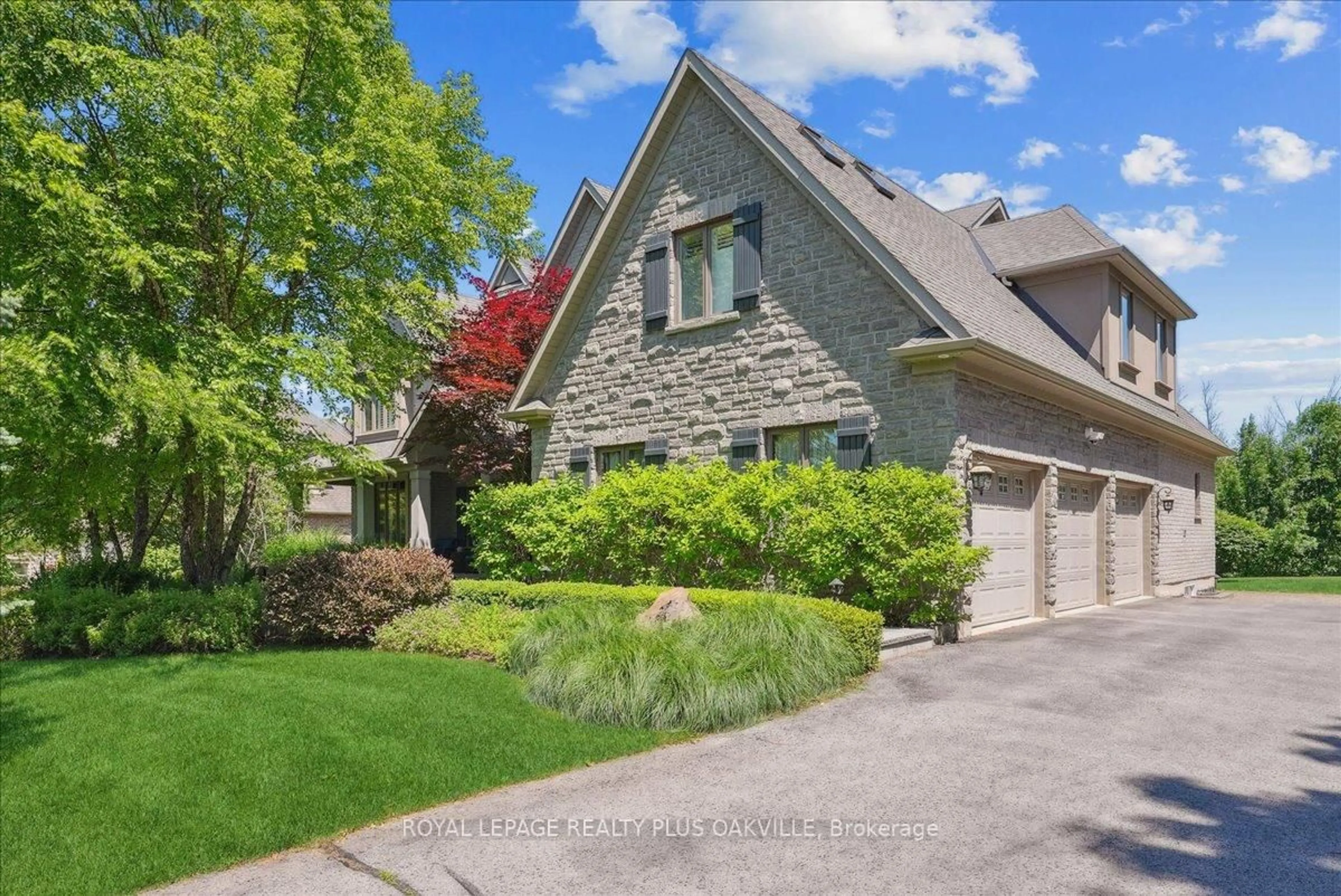 Home with brick exterior material, street for 11365 Taylor Crt, Milton Ontario L0P 1B0