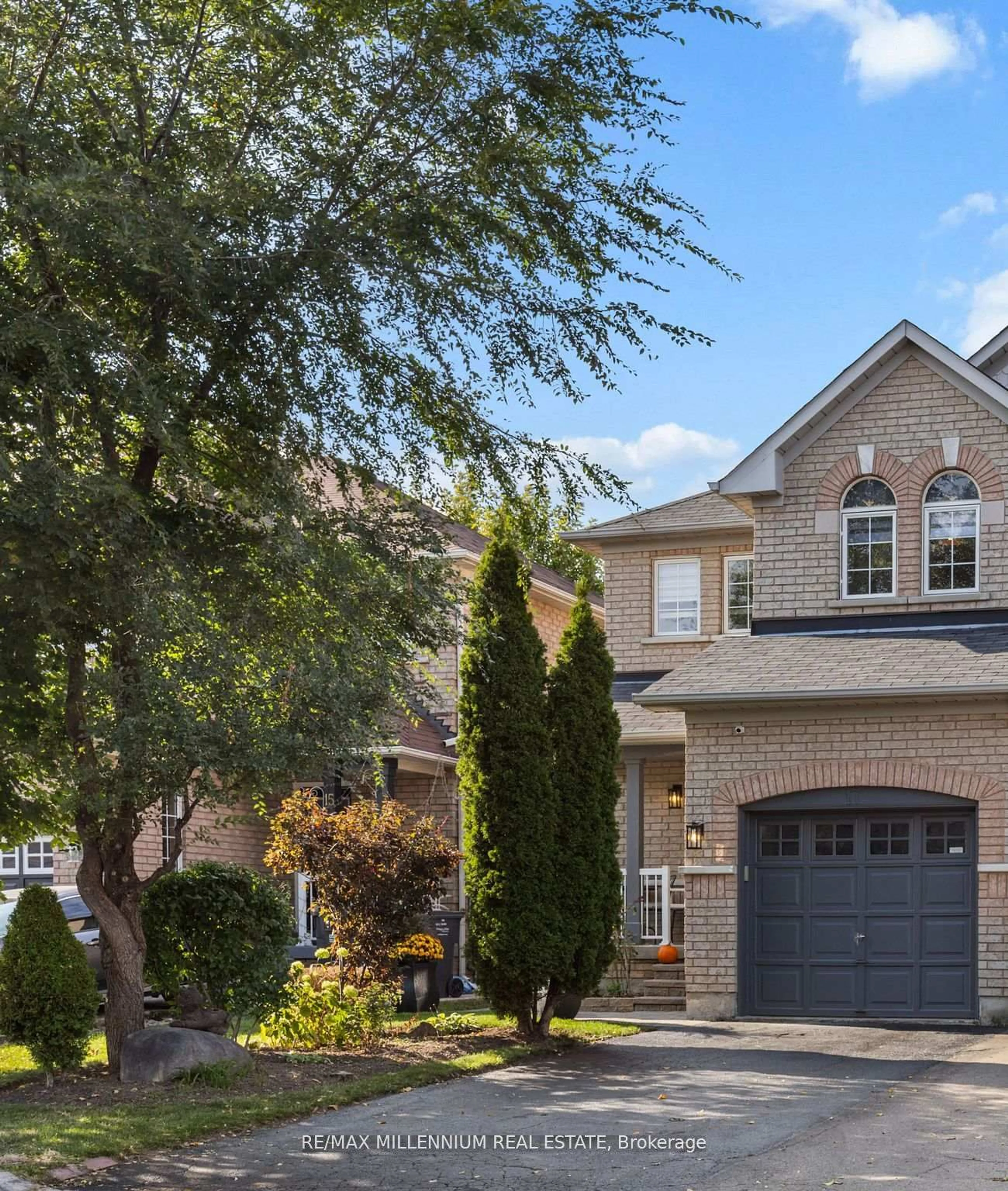 Home with brick exterior material, street for 17 Prince Cres, Brampton Ontario L7A 2C9