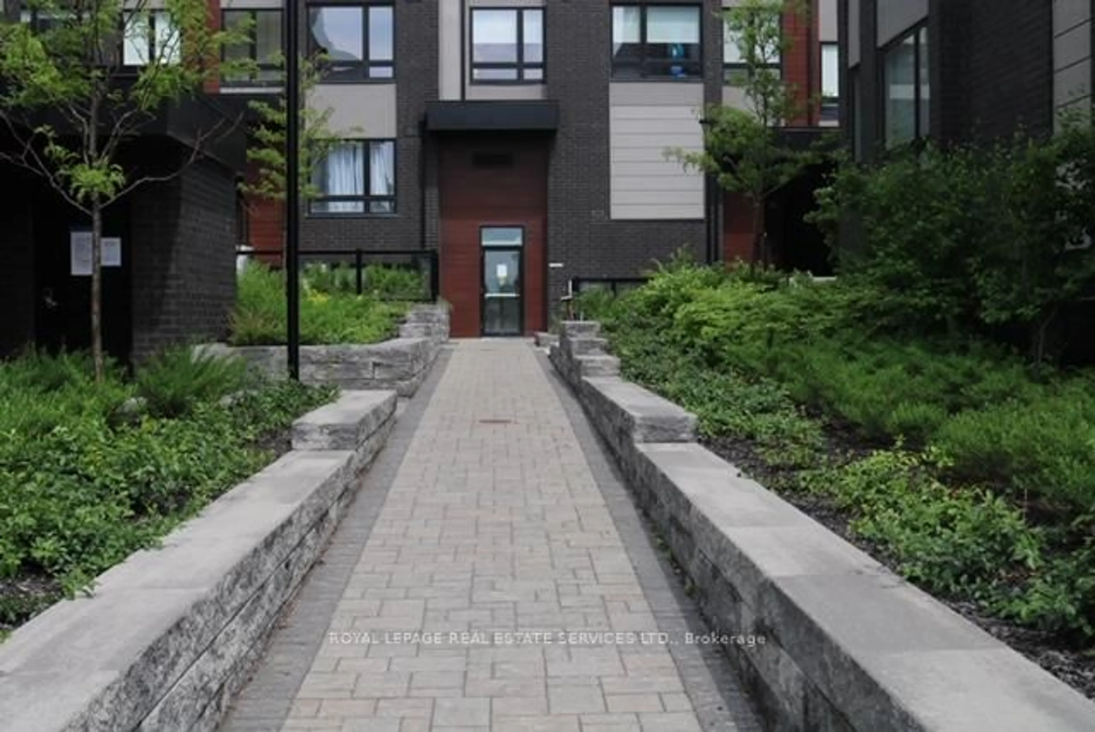 Patio, street for 1100 Briar Hill Ave #204, Toronto Ontario M6B 1M7