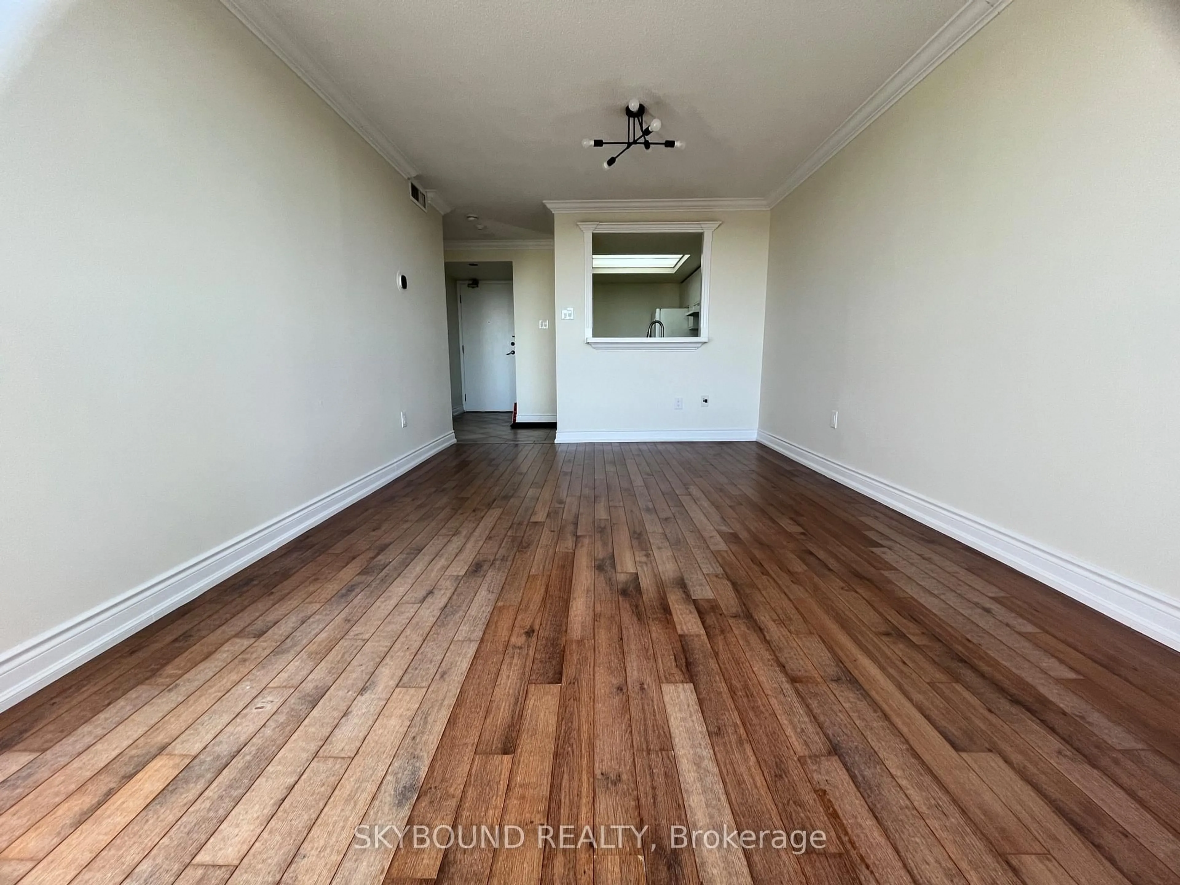 A pic of a room for 4470 Tucana Crt #1501, Mississauga Ontario L5R 3K8