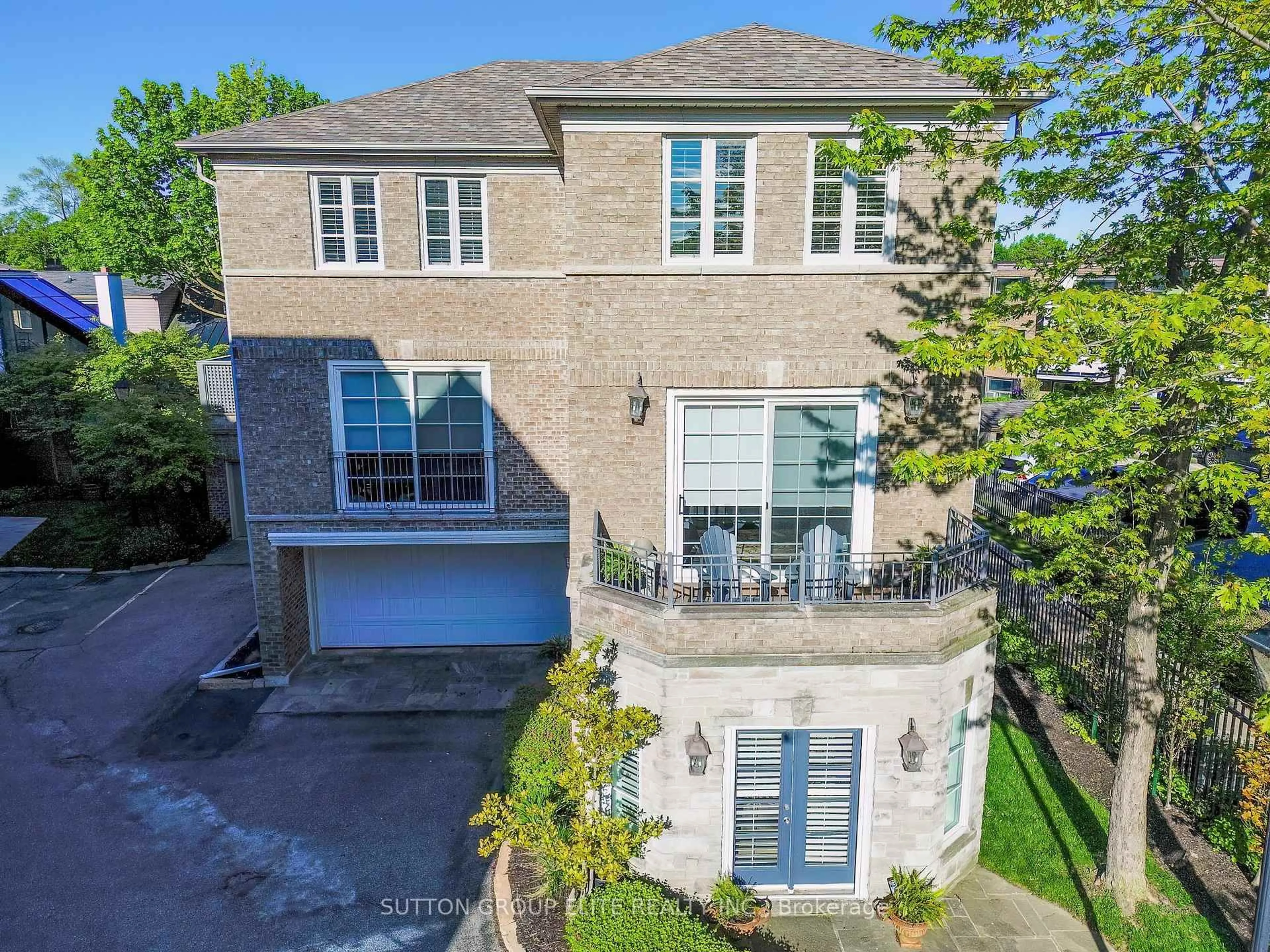 A pic from outside/outdoor area/front of a property/back of a property/a pic from drone, street for 16 Nautical Lane, Toronto Ontario M8V 4E7