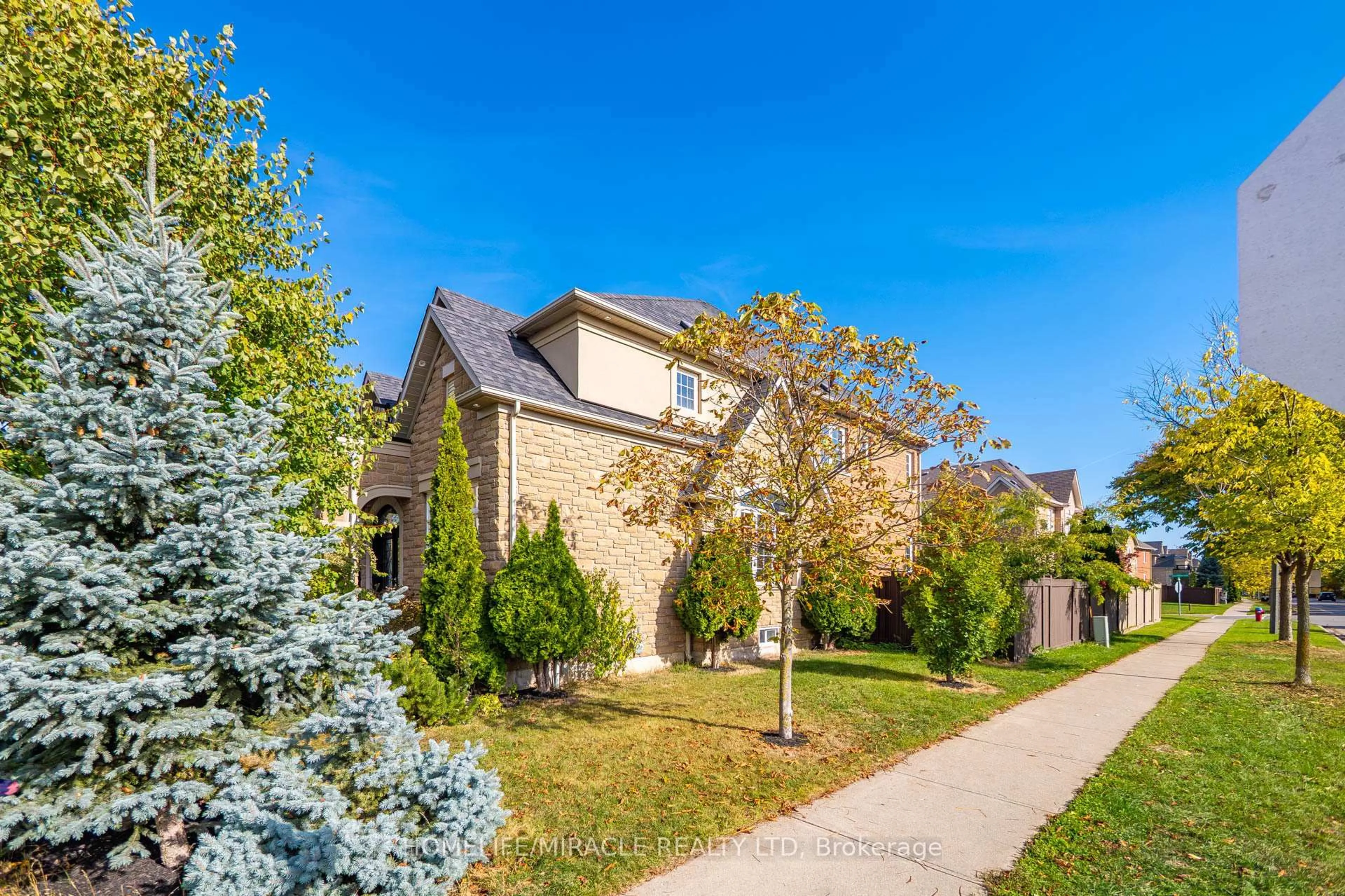 Home with brick exterior material, street for 466 Nautical Blvd, Oakville Ontario L6L 0A5