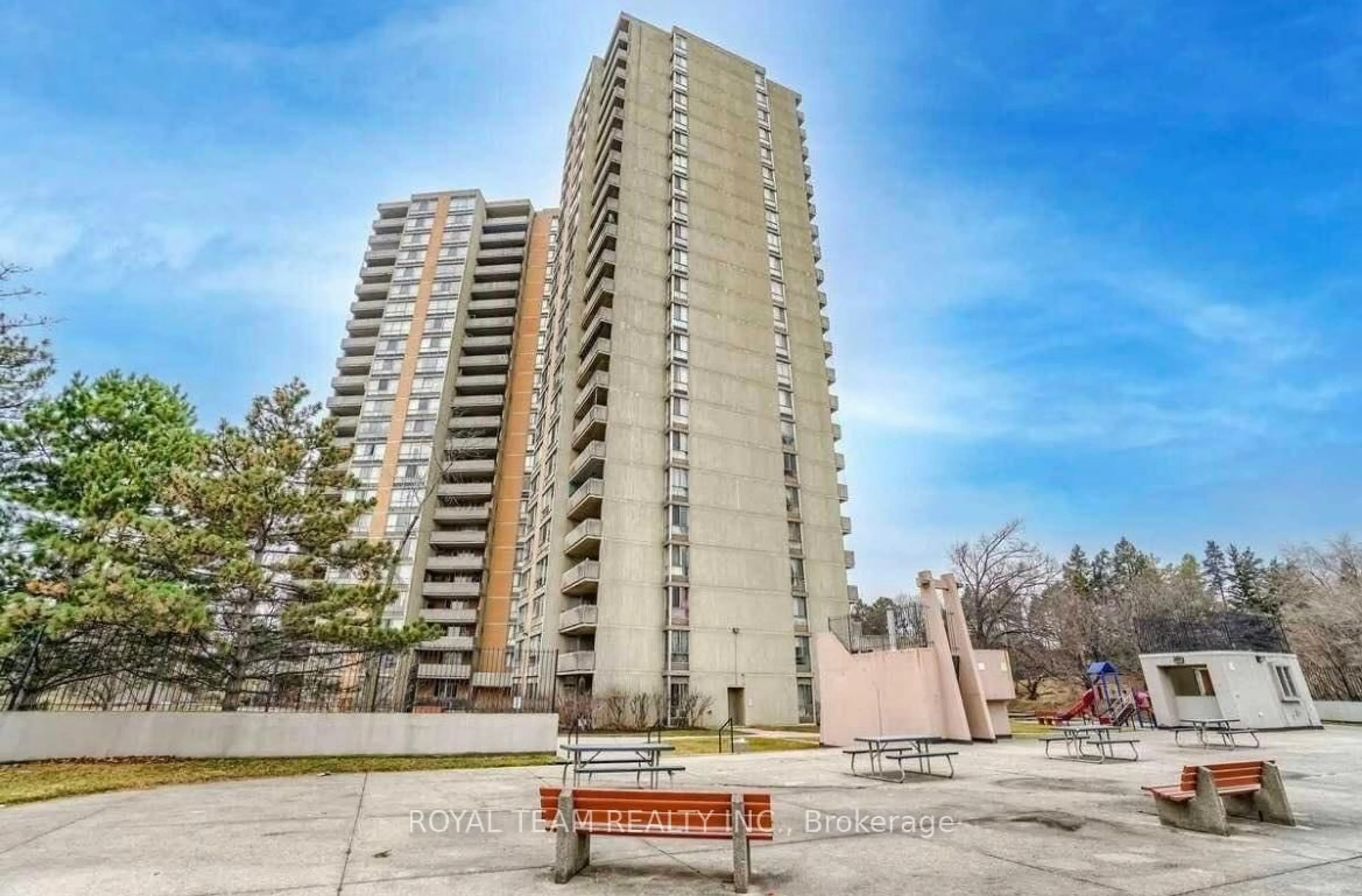 Unknown for 10 Martha Eaton Way #1001, Toronto Ontario M6N 5B3