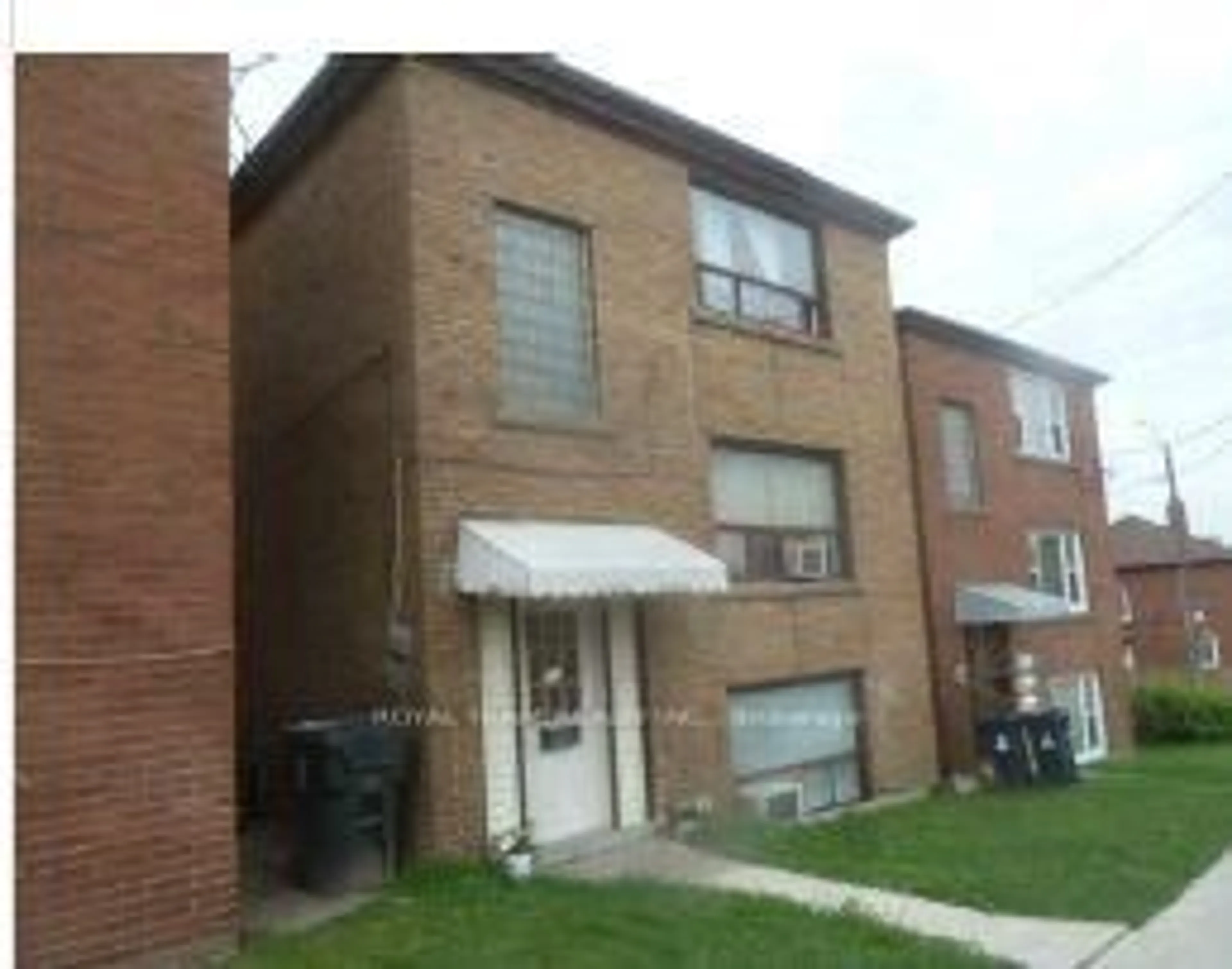 Home with brick exterior material, street for 708 Weston Rd, Toronto Ontario M6N 3R2