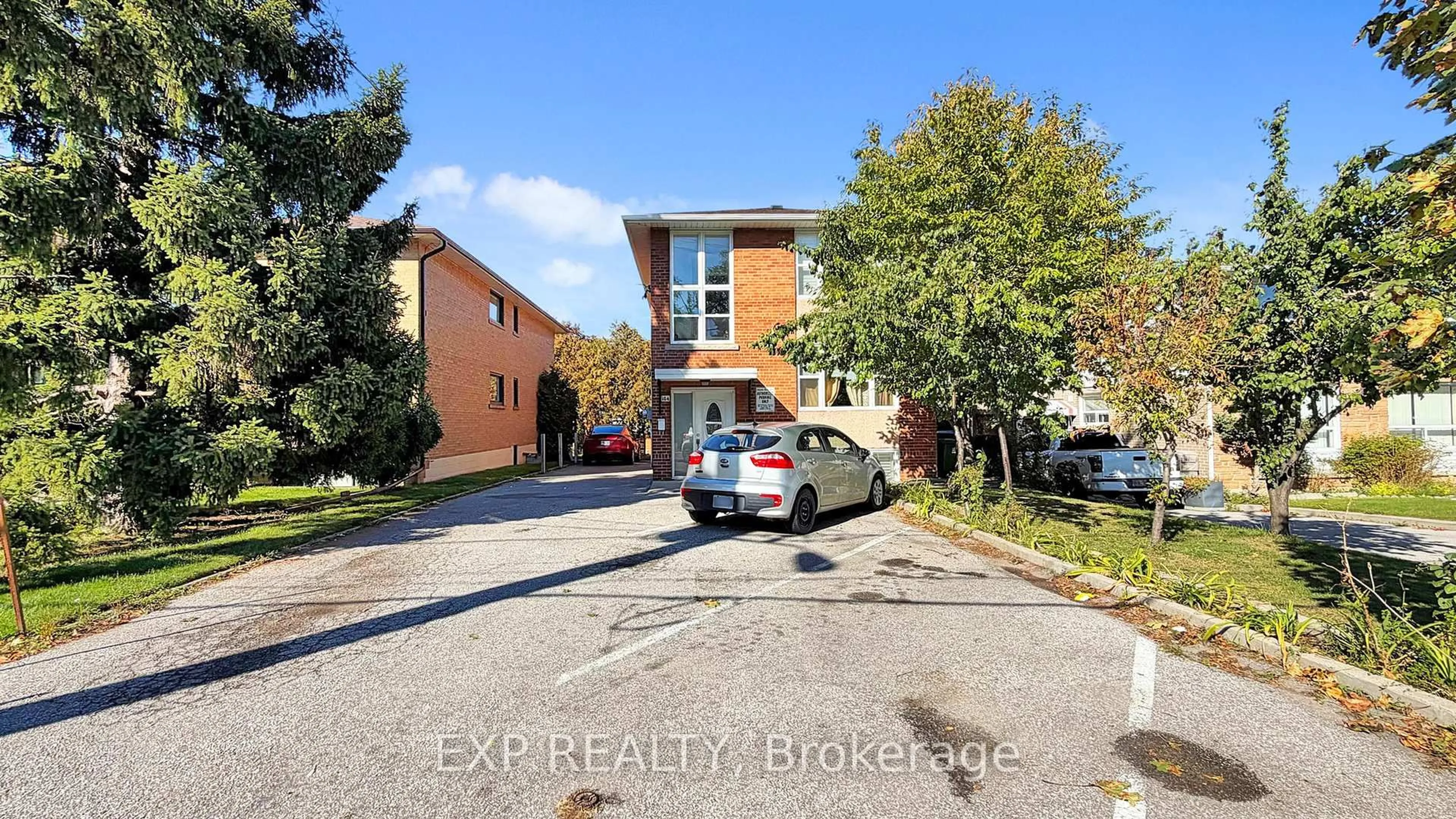 Unknown for 104 Dixon Rd, Toronto Ontario M9P 2L6