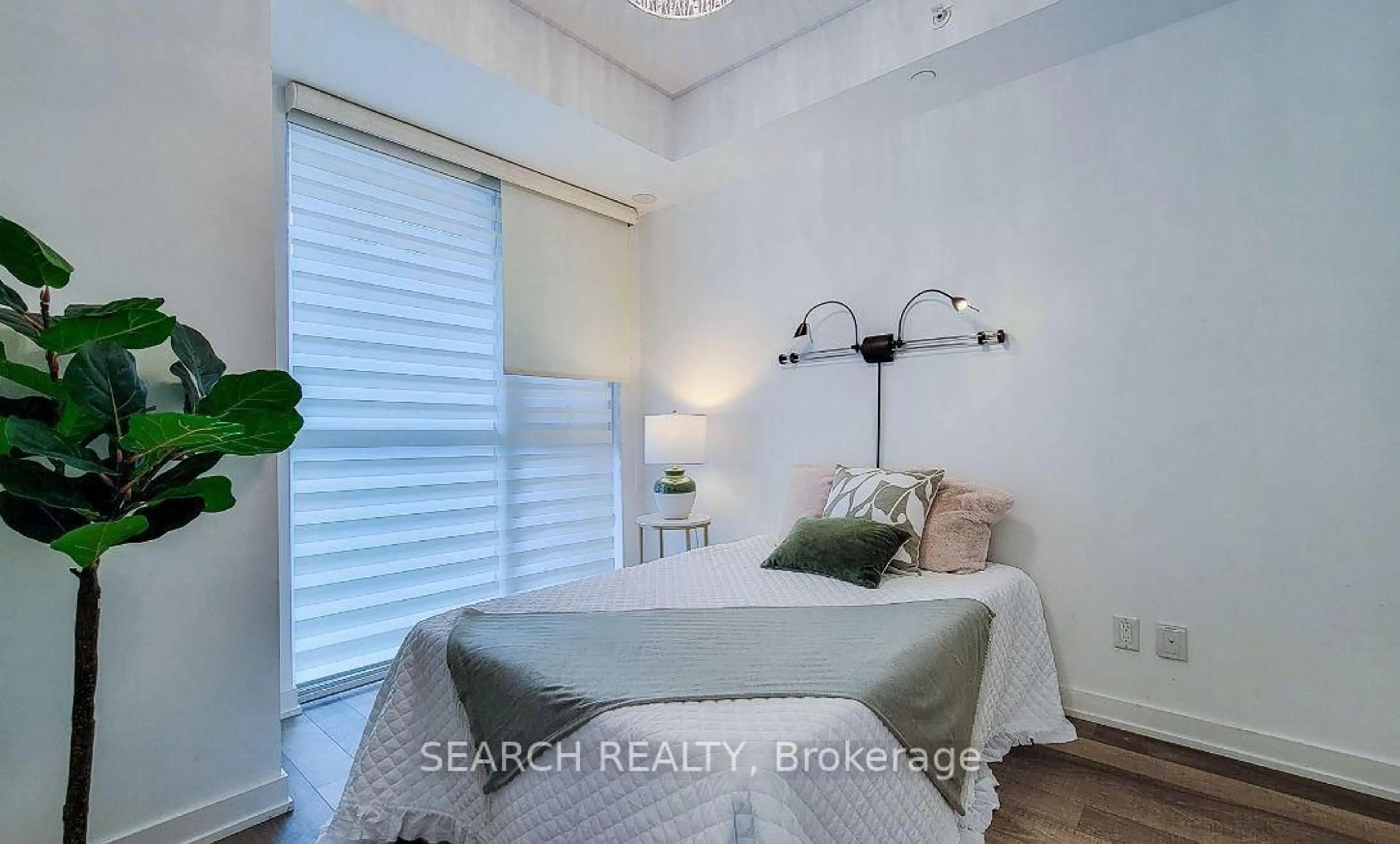 Bedroom with bed, unknown for 5240 Dundas St #215, Burlington Ontario L7L 0J6