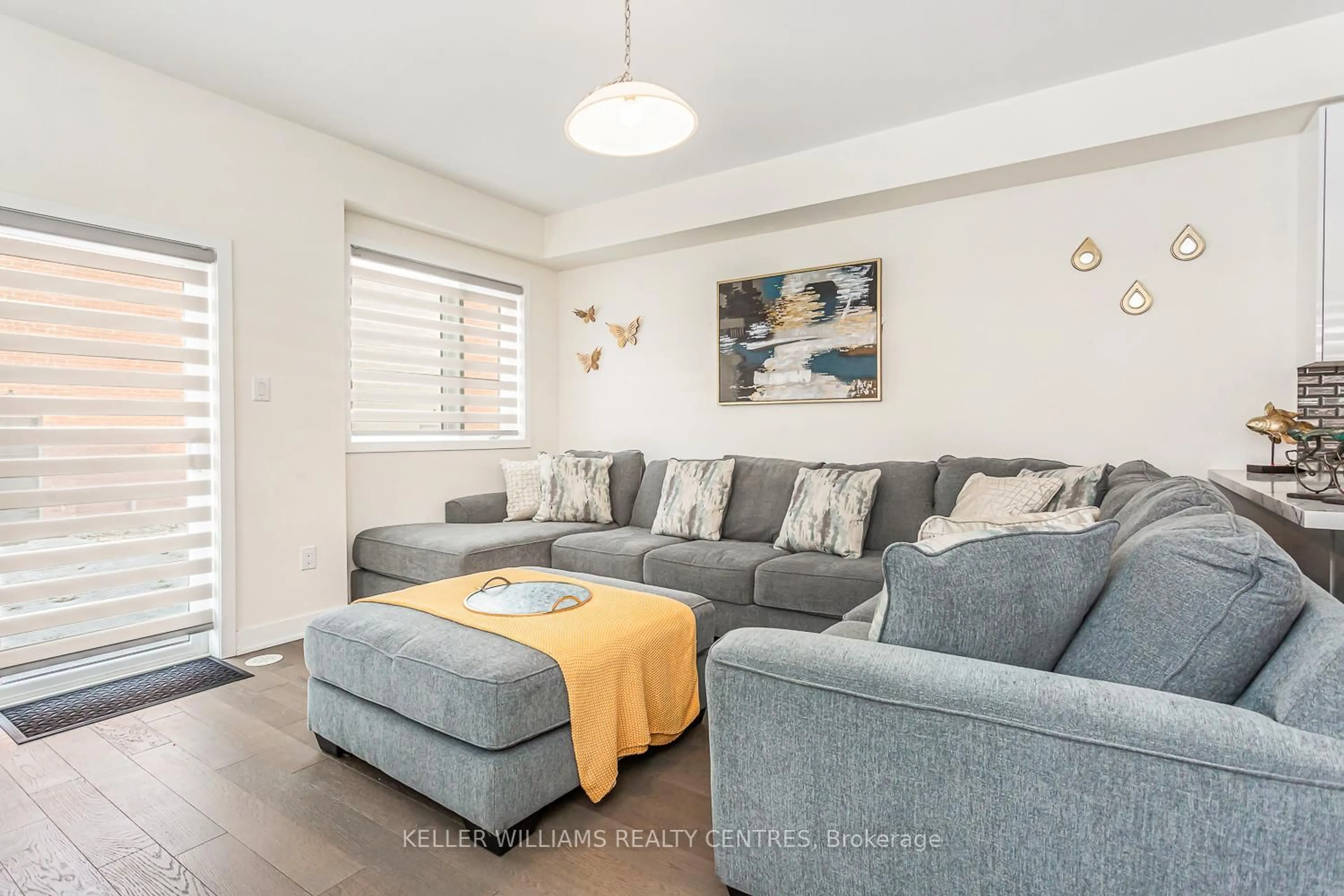 Living room with furniture, unknown for 89 William Duncan Rd, Toronto Ontario M3K 0C7