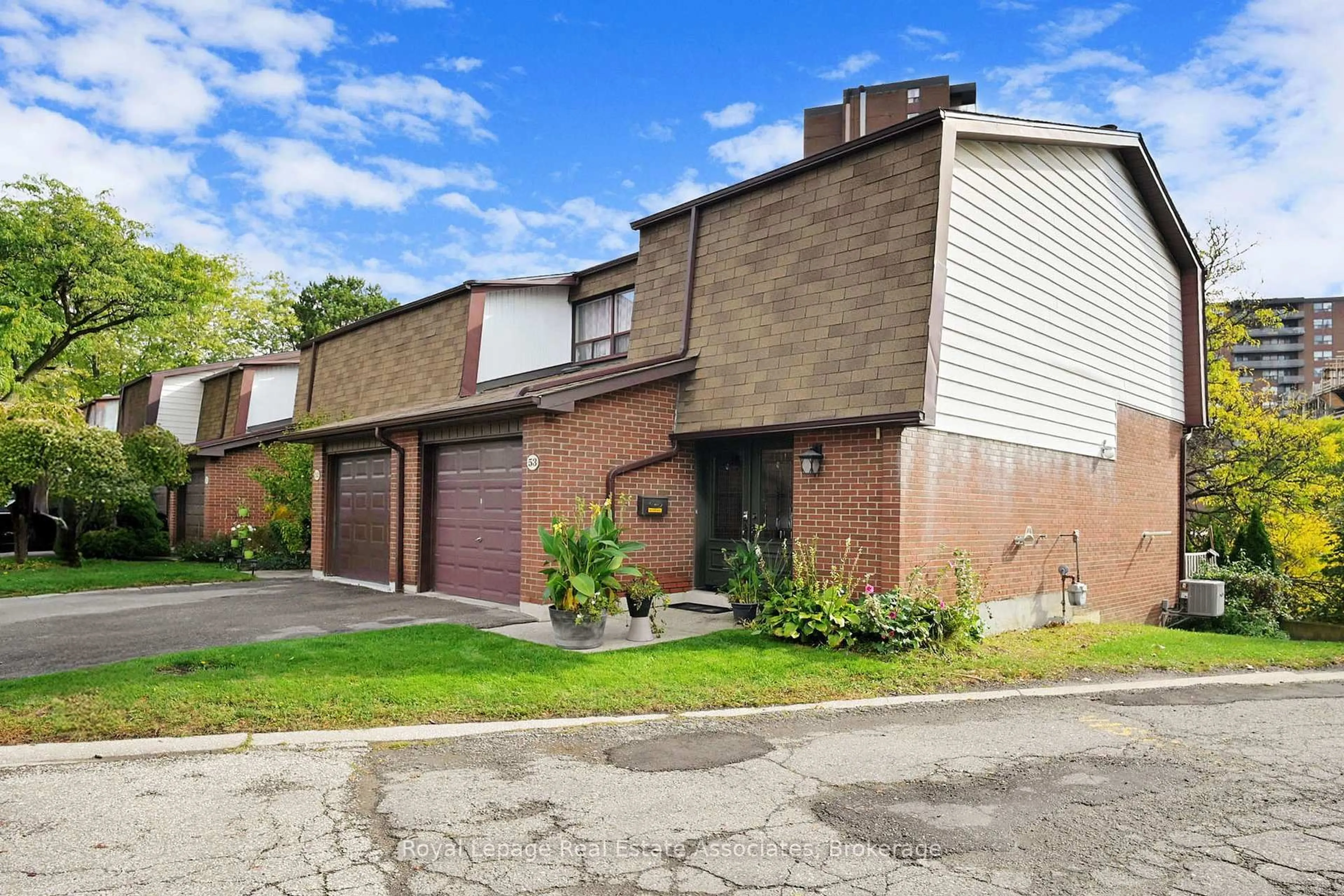 Unknown for 600 Silver Creek Blvd #53, Mississauga Ontario L5A 2B4