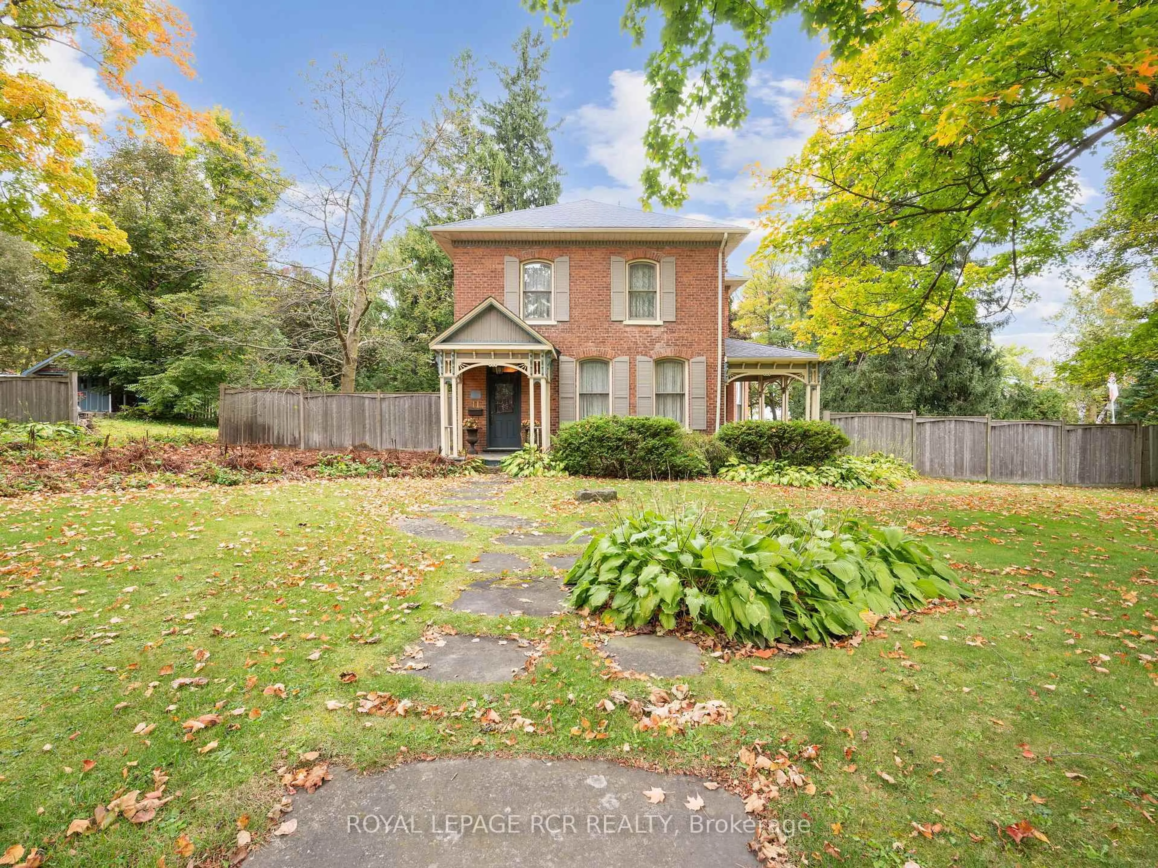 Home with brick exterior material, street for 11 Third Ave, Orangeville Ontario L9W 1G8
