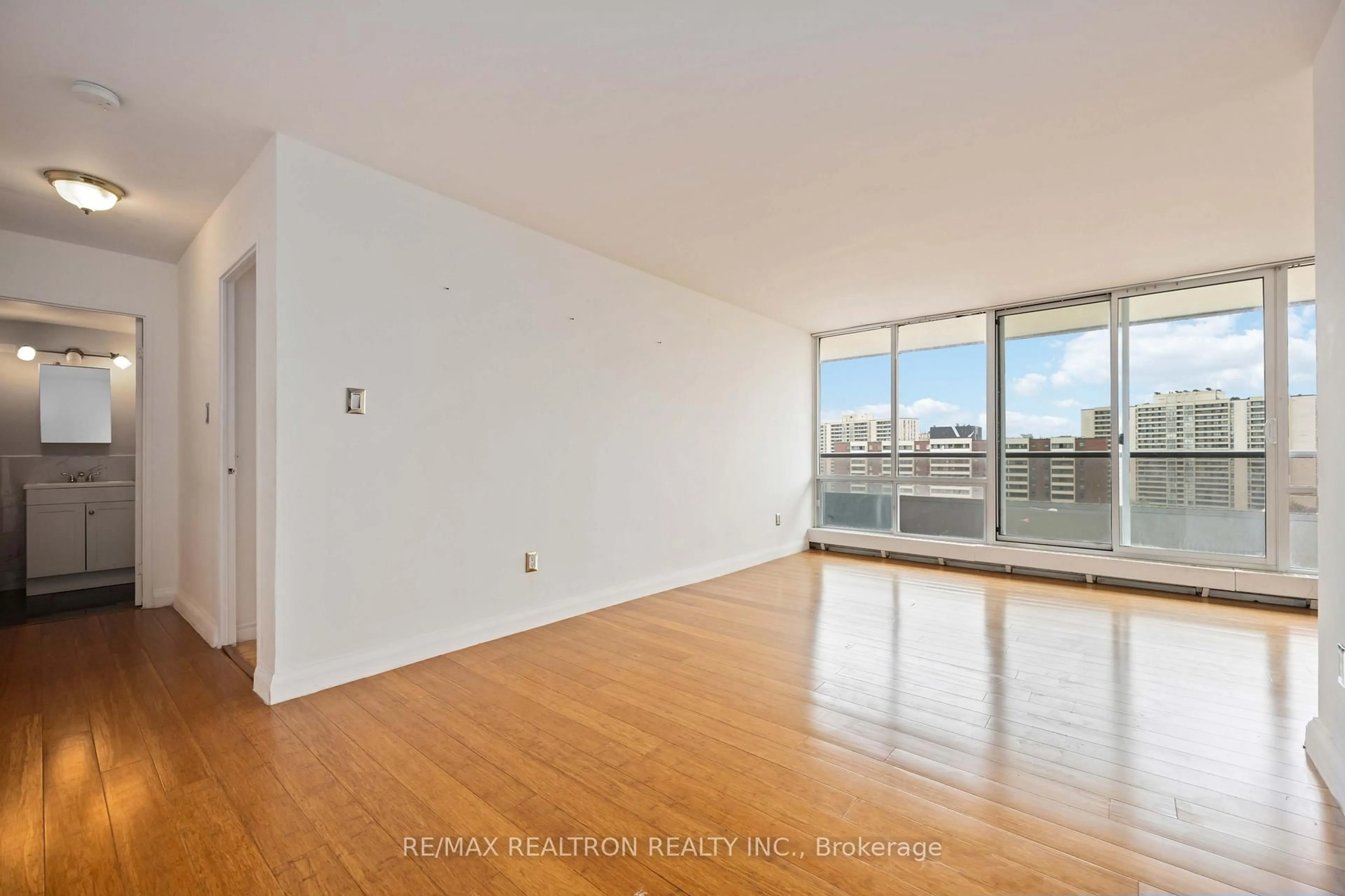 A pic of a room for 31 Four Winds Dr #1014, Toronto Ontario M3J 1K9