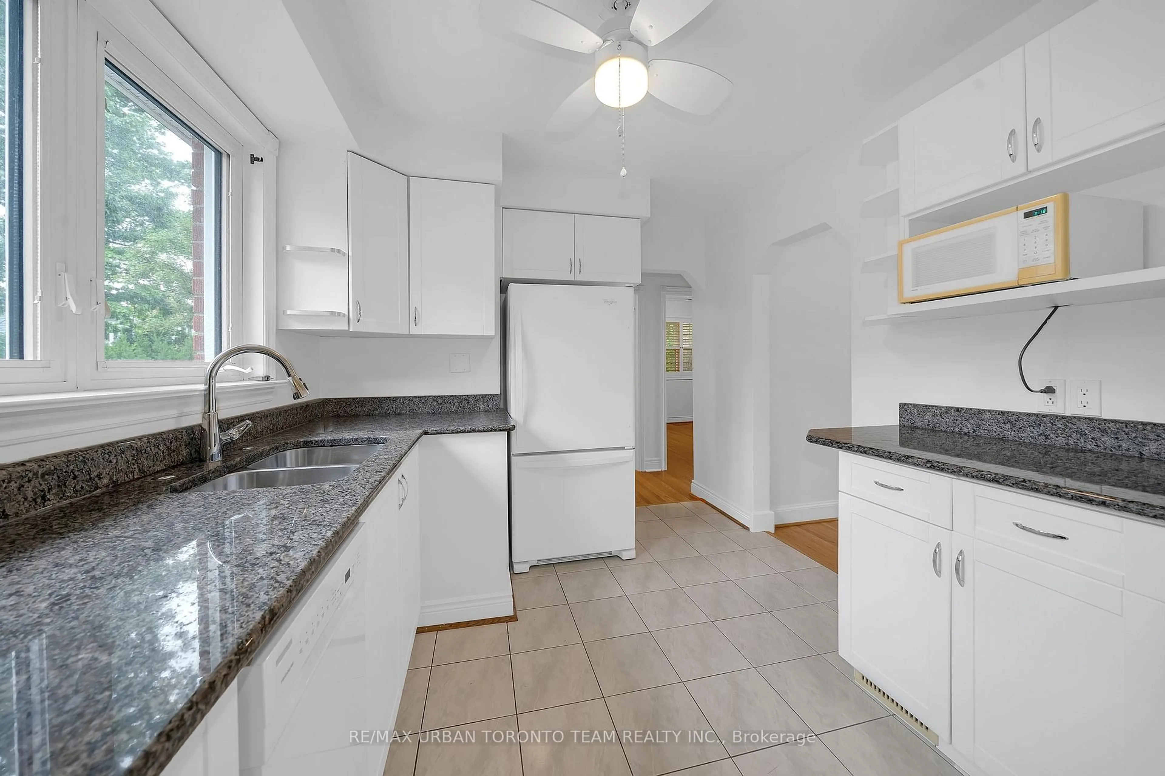 Standard kitchen, unknown for 25 Westhead Rd, Toronto Ontario M8W 4R7