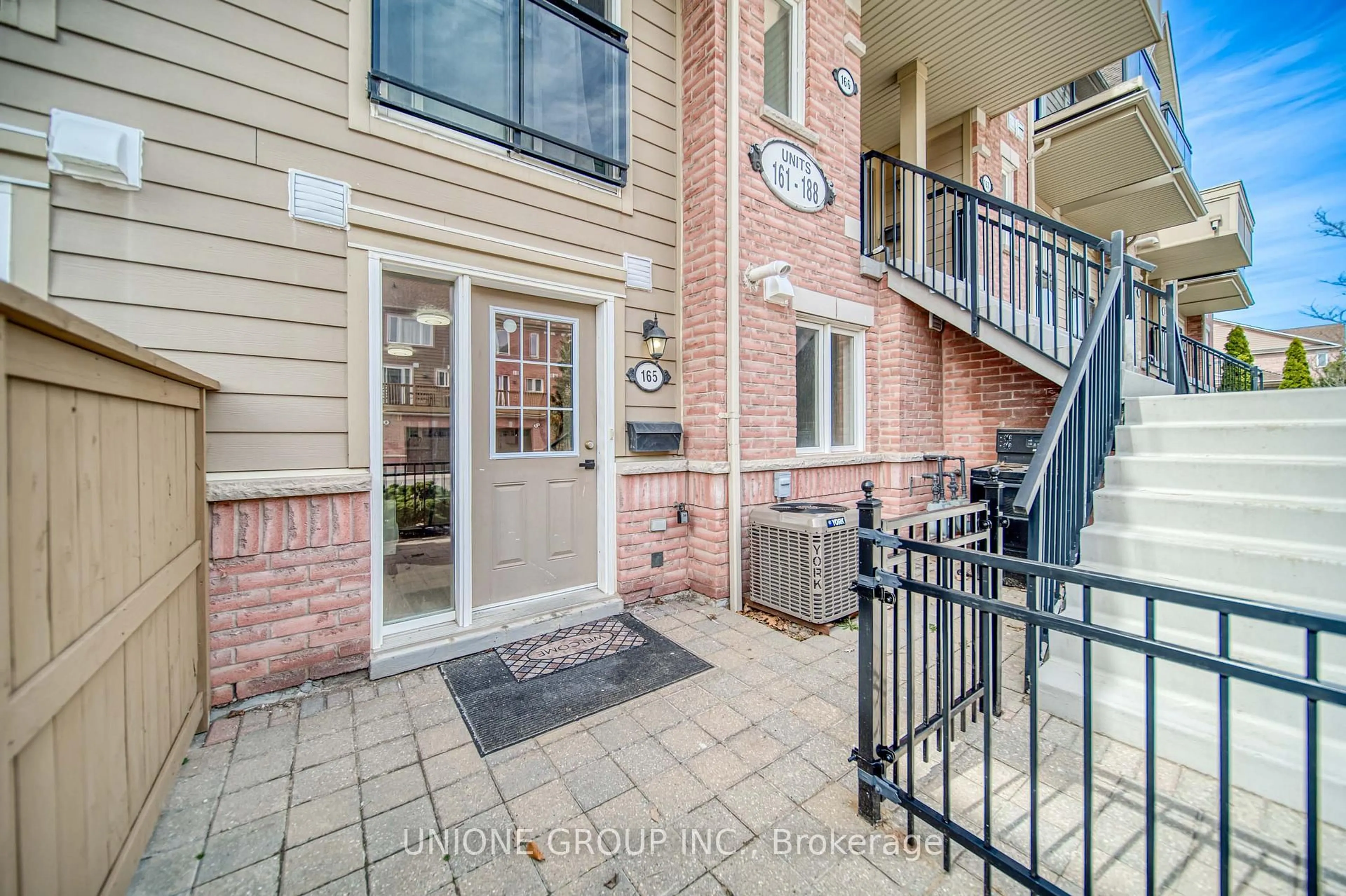 Unknown for 4975 Southampton Dr #165, Mississauga Ontario L5M 8C9