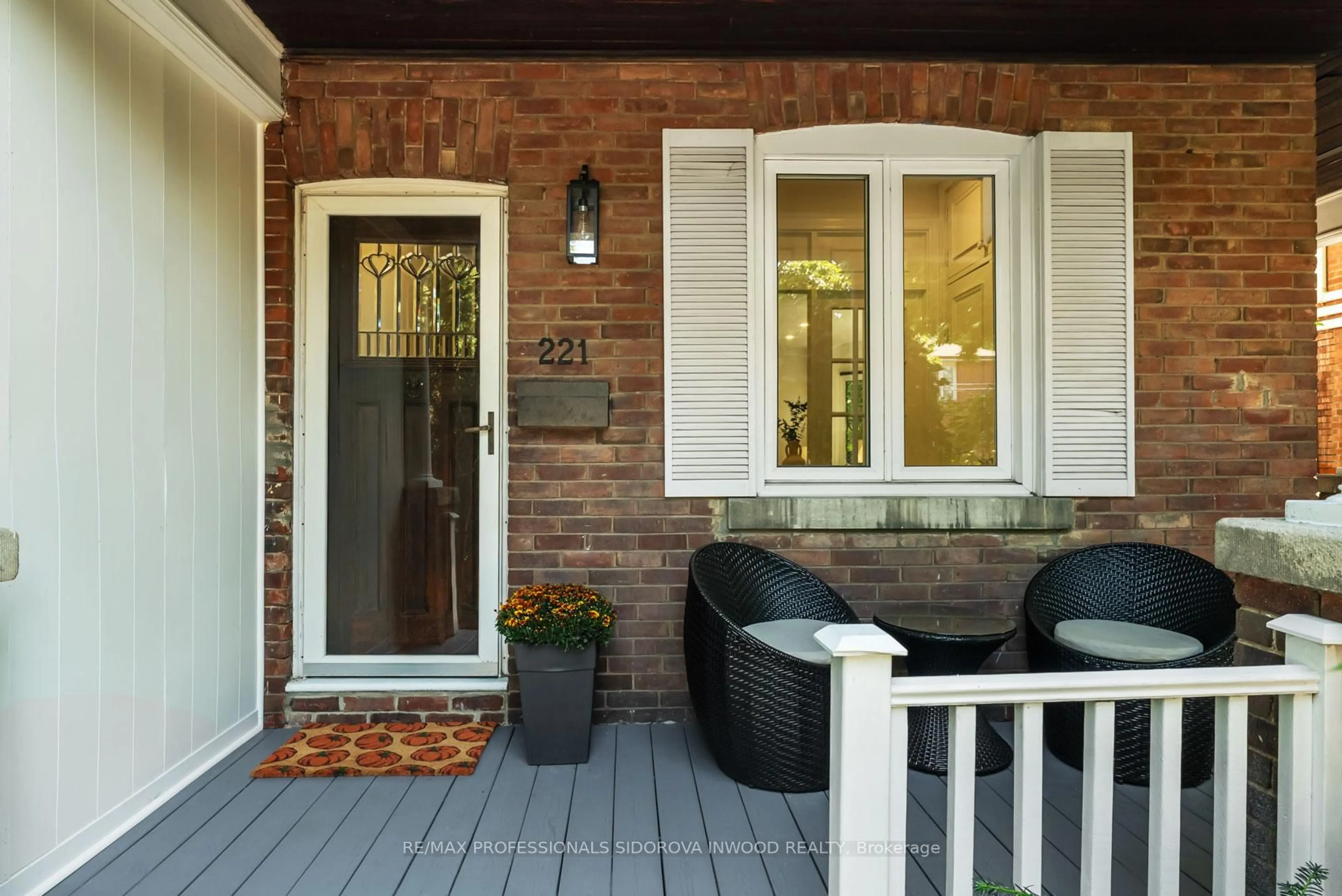 Unknown for 221 Windermere Ave, Toronto Ontario M6S 3K2