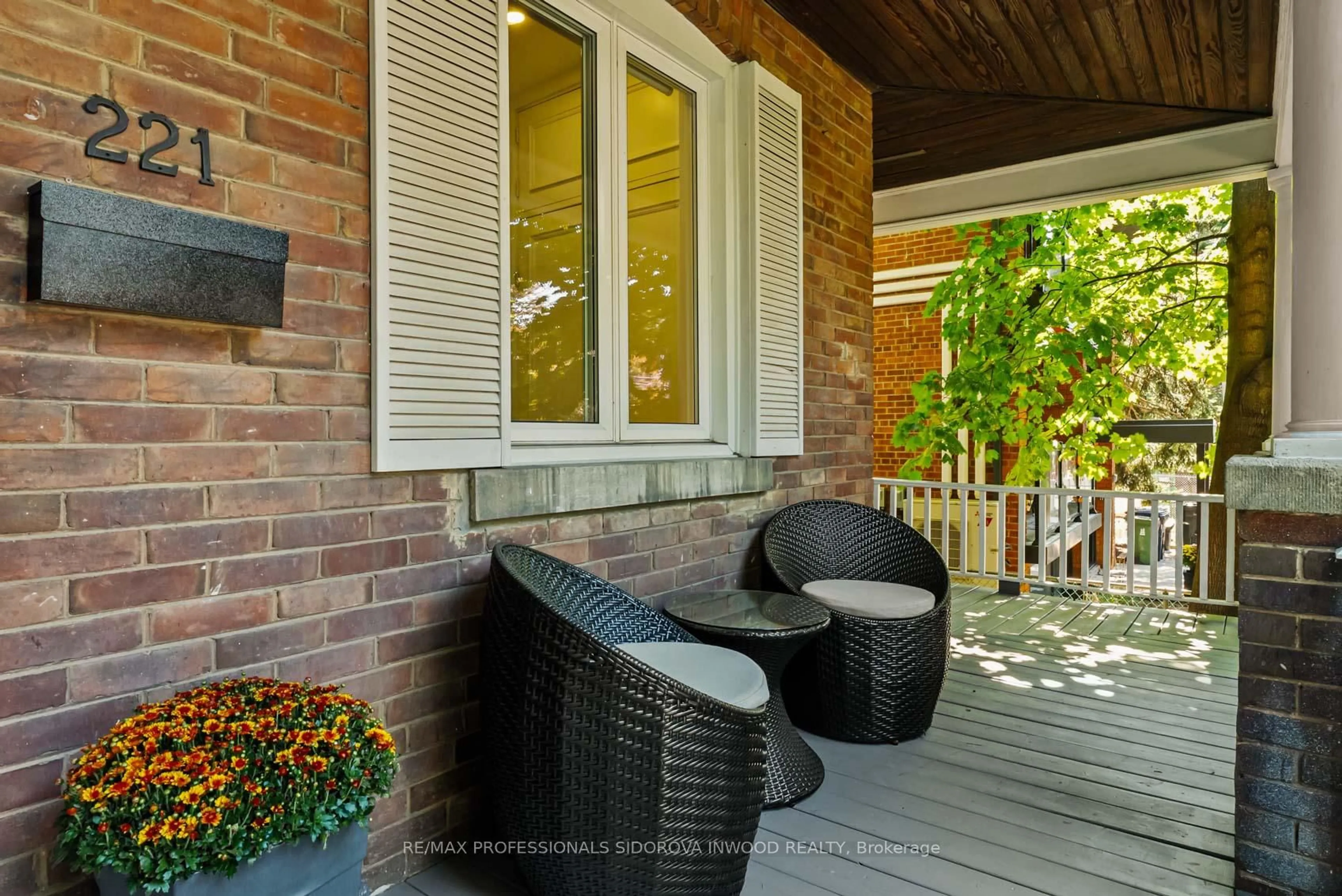 Unknown for 221 Windermere Ave, Toronto Ontario M6S 3K2