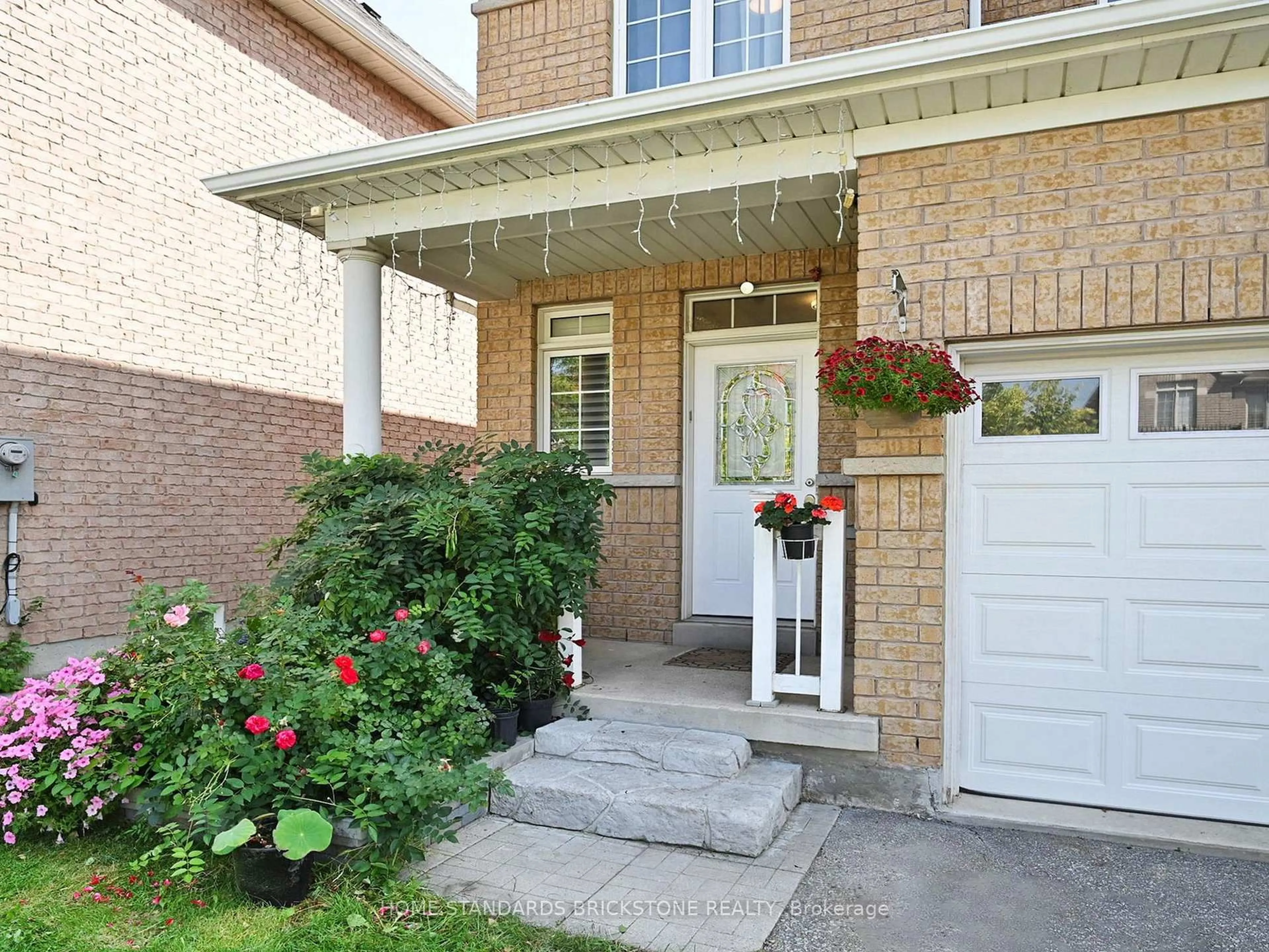 Unknown for 50 Versailles Cres, Brampton Ontario L6P 3J9