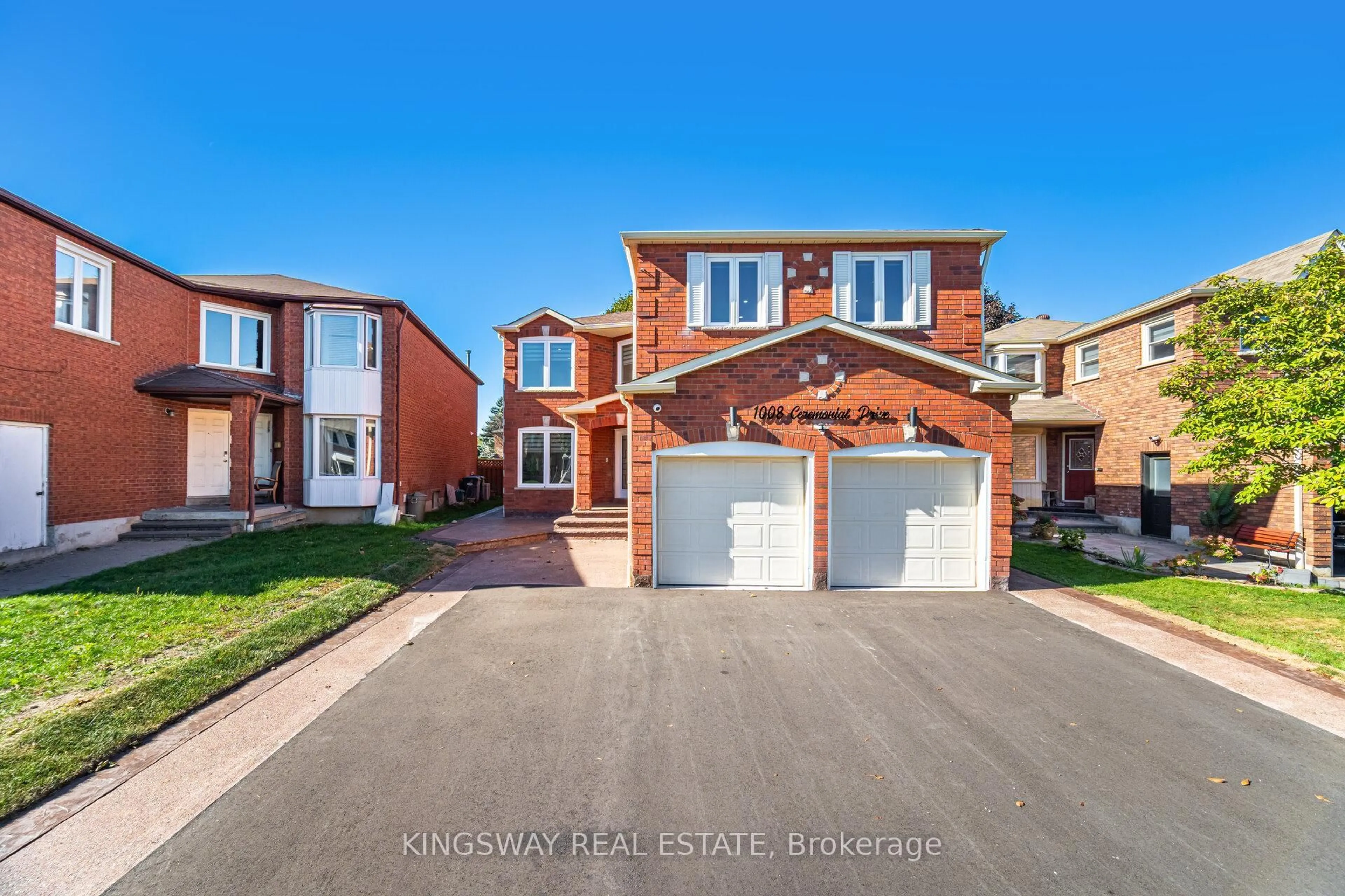 Home with brick exterior material, street for 1008 Ceremonial Dr, Mississauga Ontario L5R 2Z7