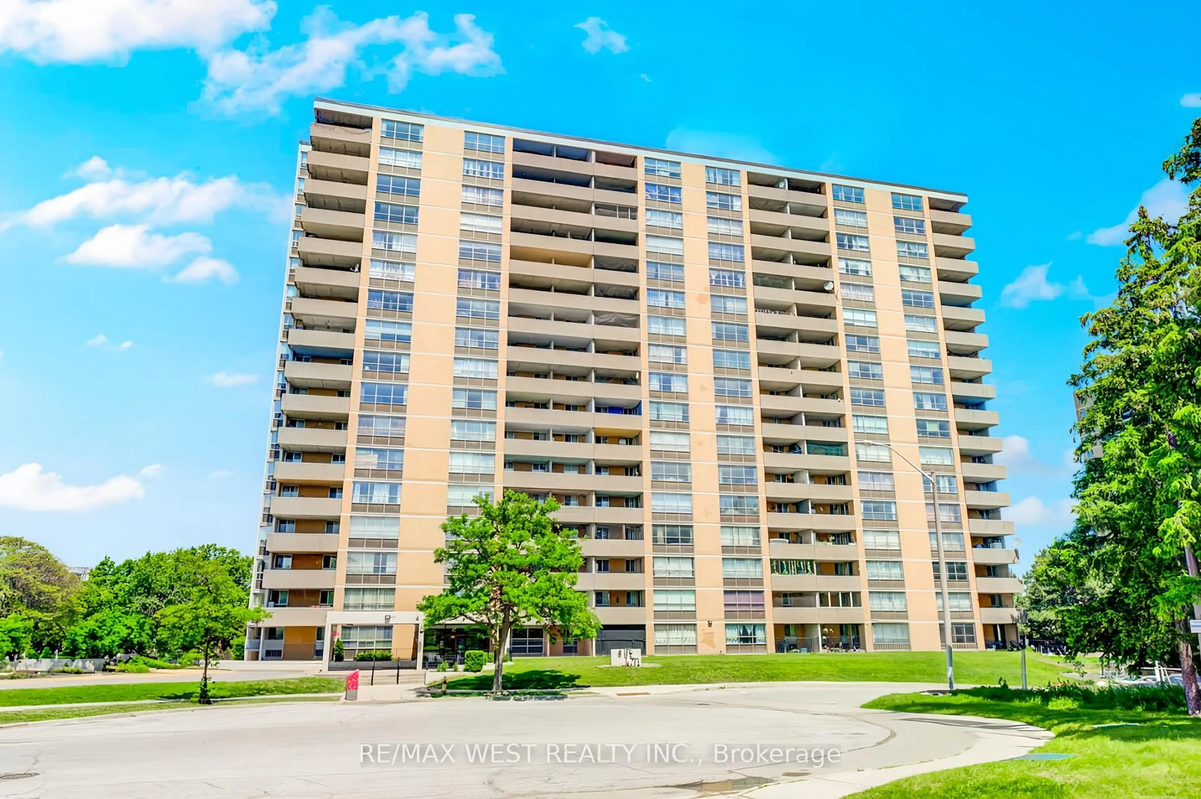 Unknown for 40 Panorama Crt #408, Toronto Ontario M9V 4M1