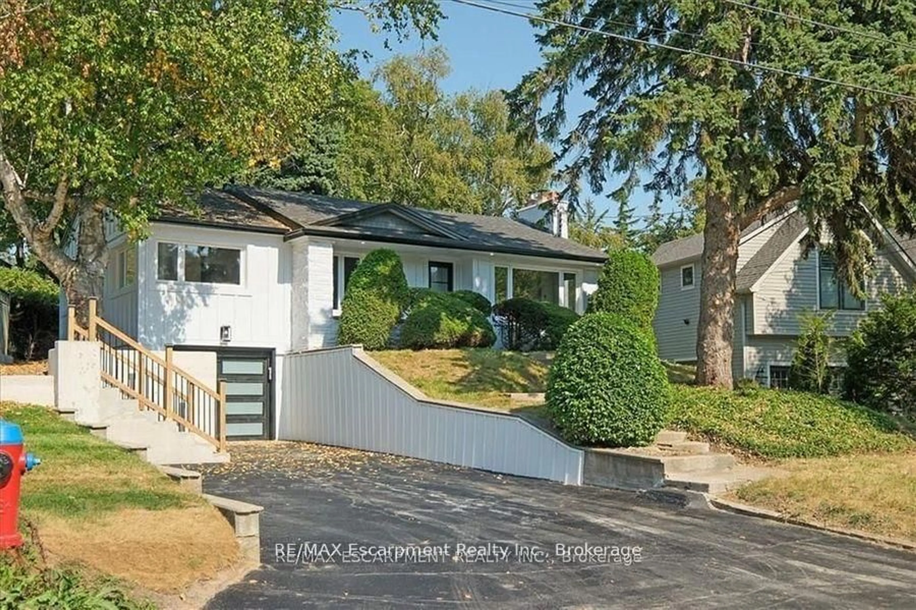 Unknown for 214 Lakewood Dr, Oakville Ontario L6K 1P2