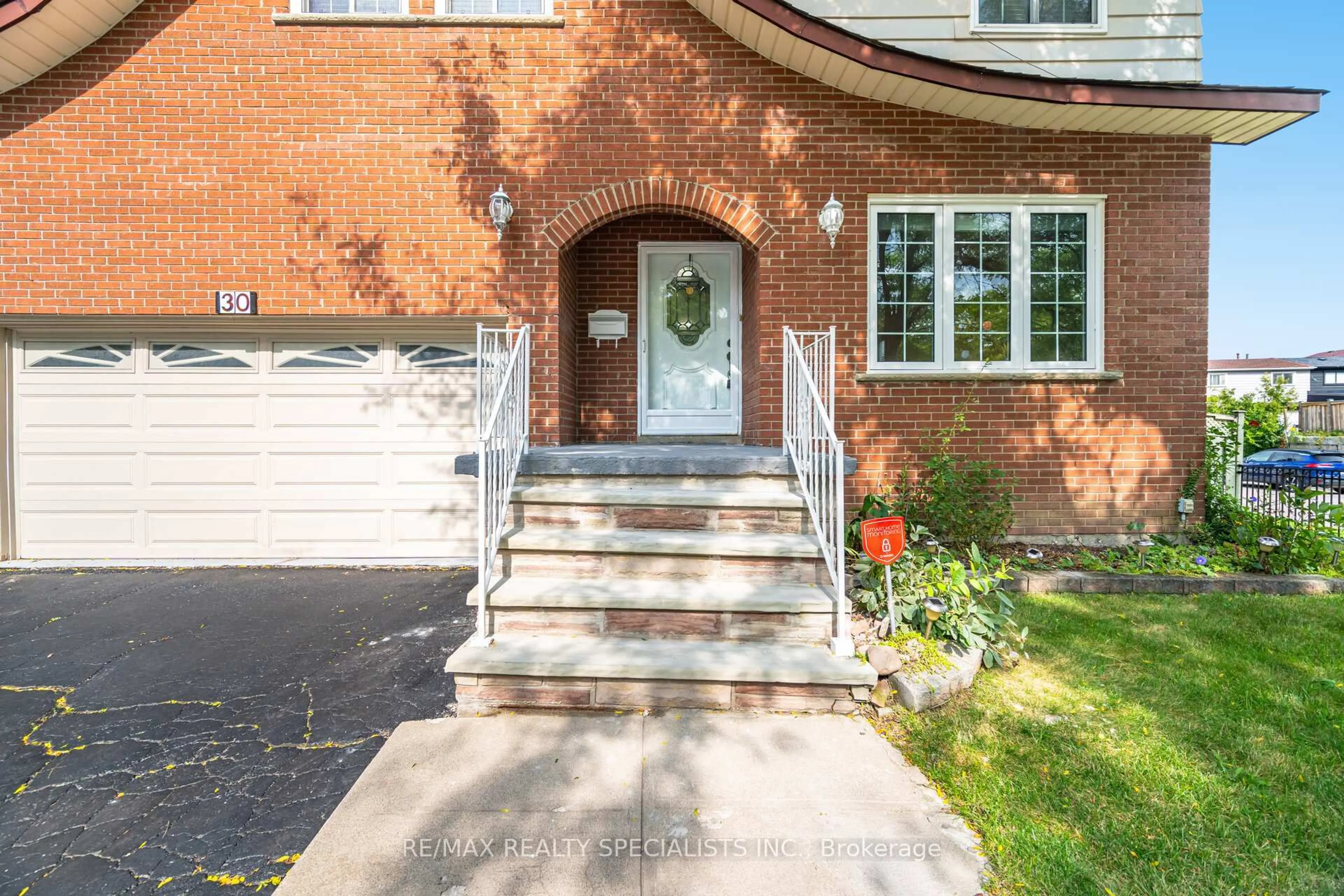 Home with brick exterior material, street for 30 Linkdale Rd, Brampton Ontario L6V 2Y5
