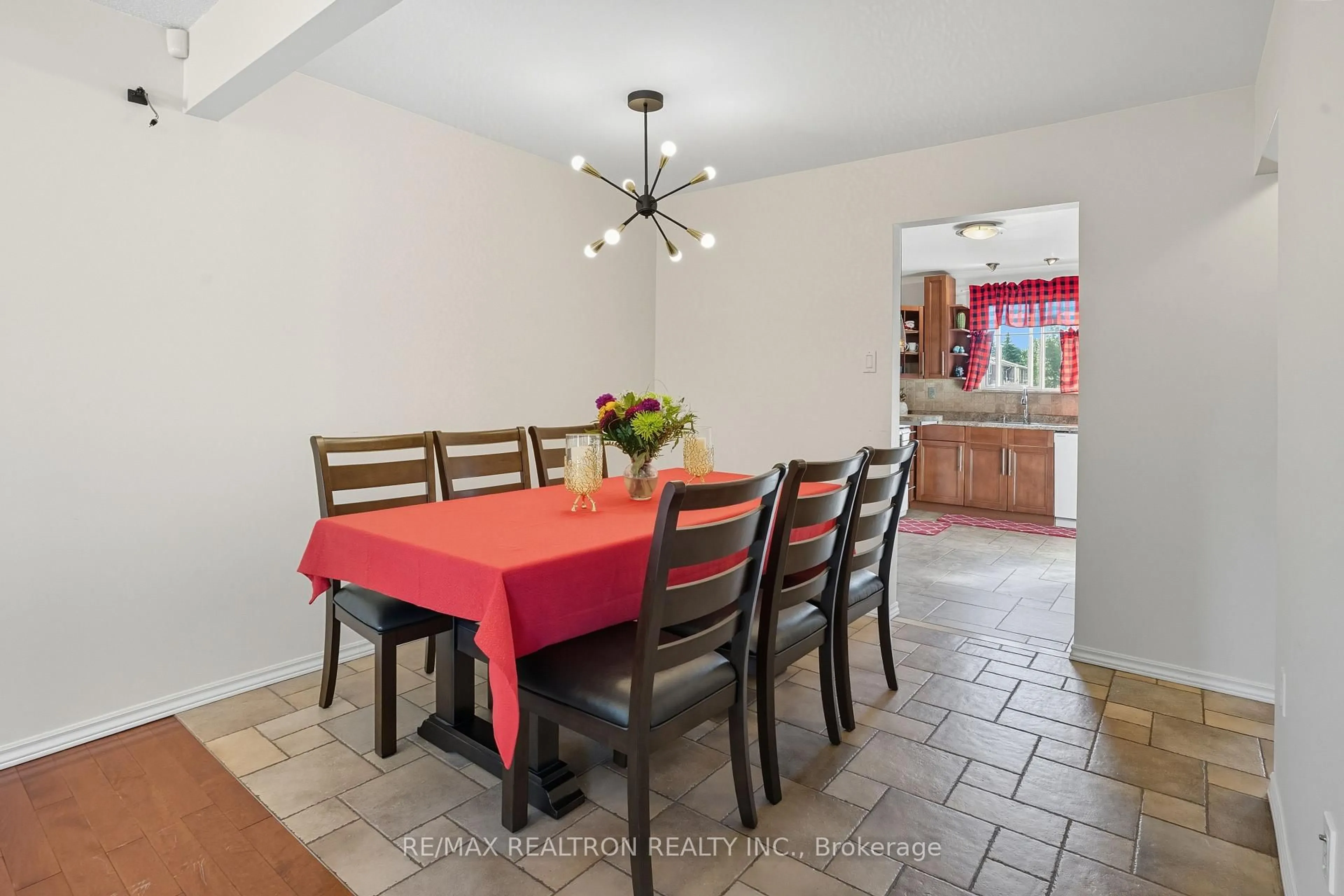 Dining room, ceramic/tile floor for 19 Centennial Park Rd #10, Toronto Ontario M9C 4W8
