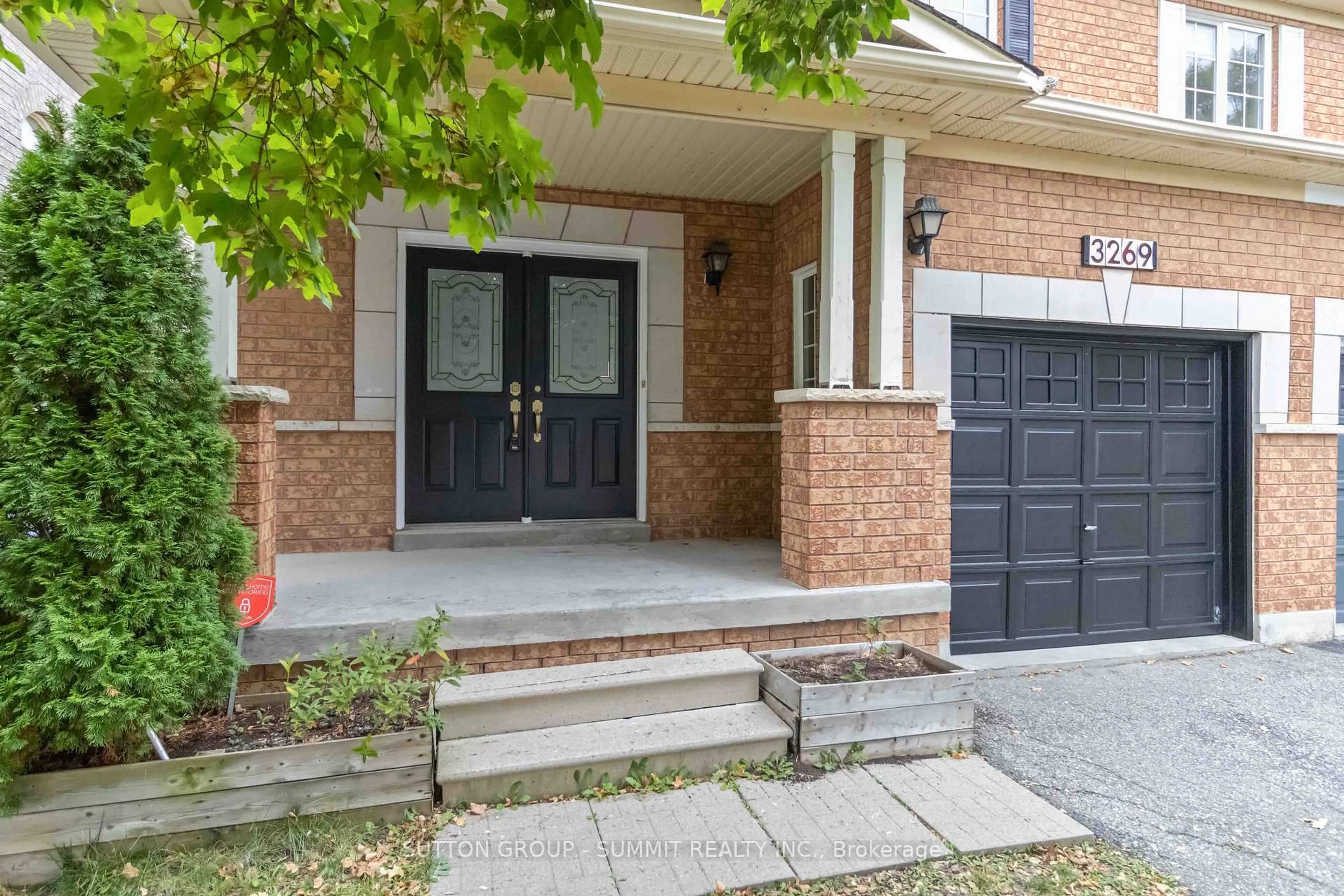 Home with brick exterior material, street for 3269 Camberwell Dr, Mississauga Ontario L5M 6T2