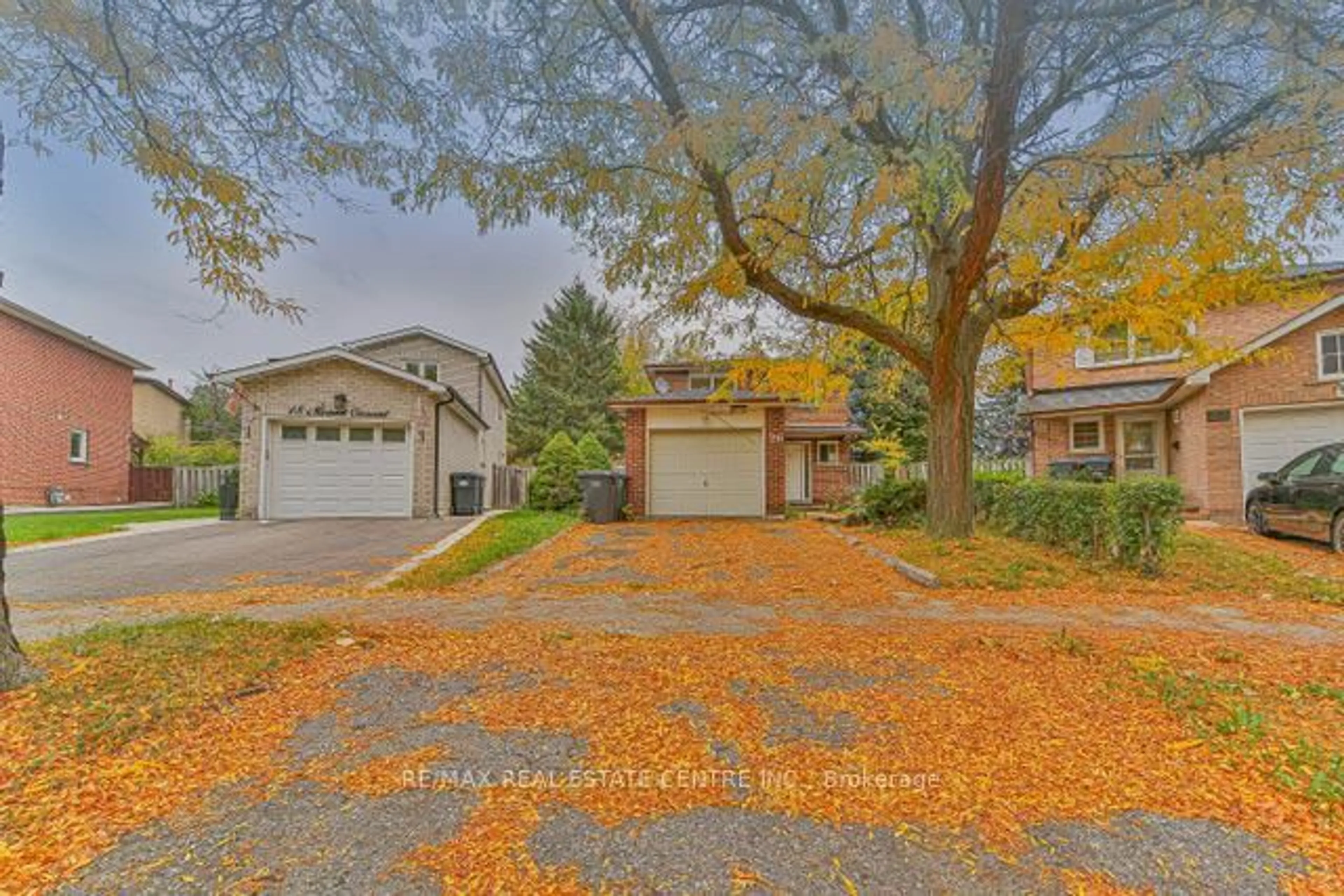 Unknown for 20 Mozart Cres, Brampton Ontario L6Y 2W7