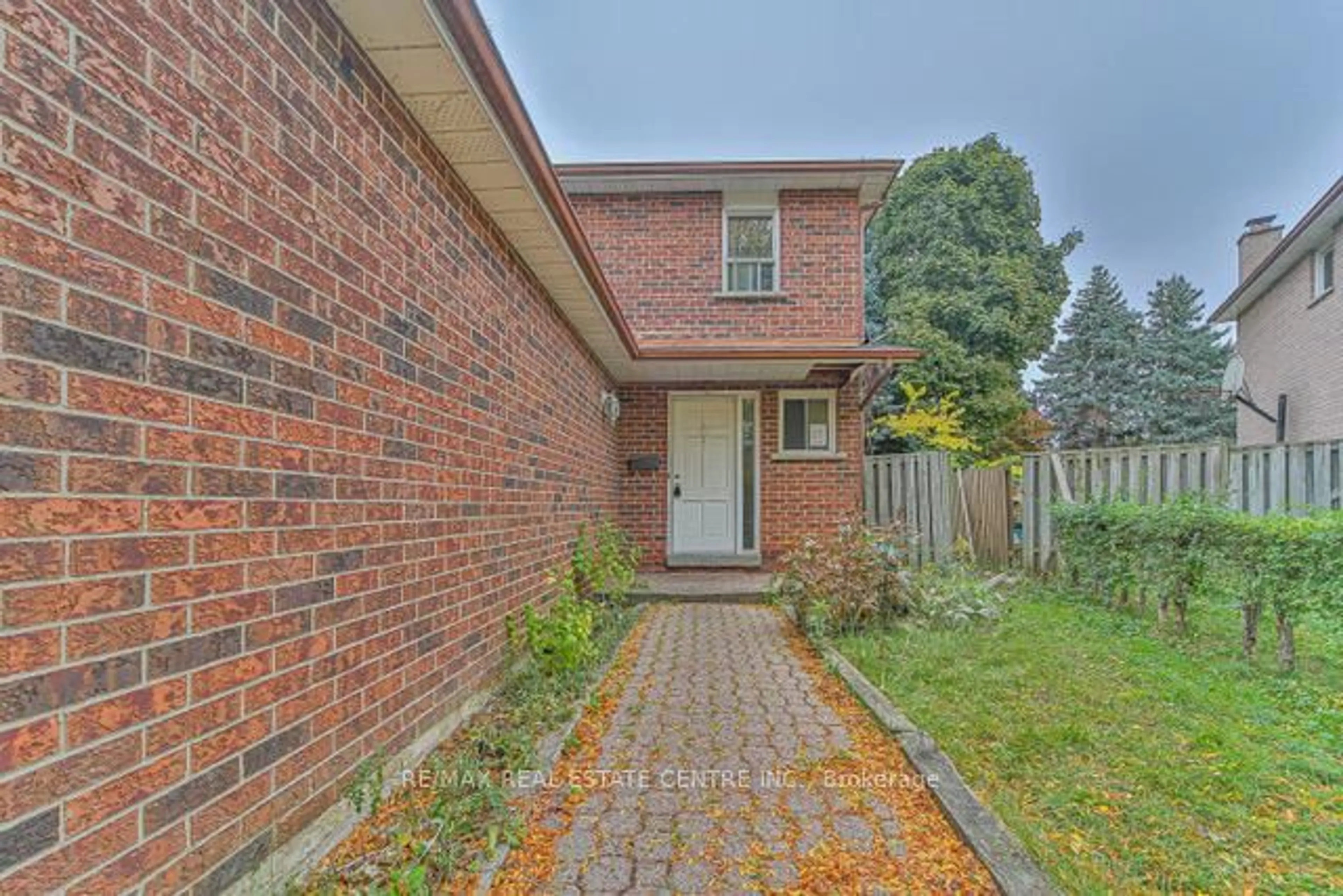 Home with brick exterior material, street for 20 Mozart Cres, Brampton Ontario L6Y 2W7