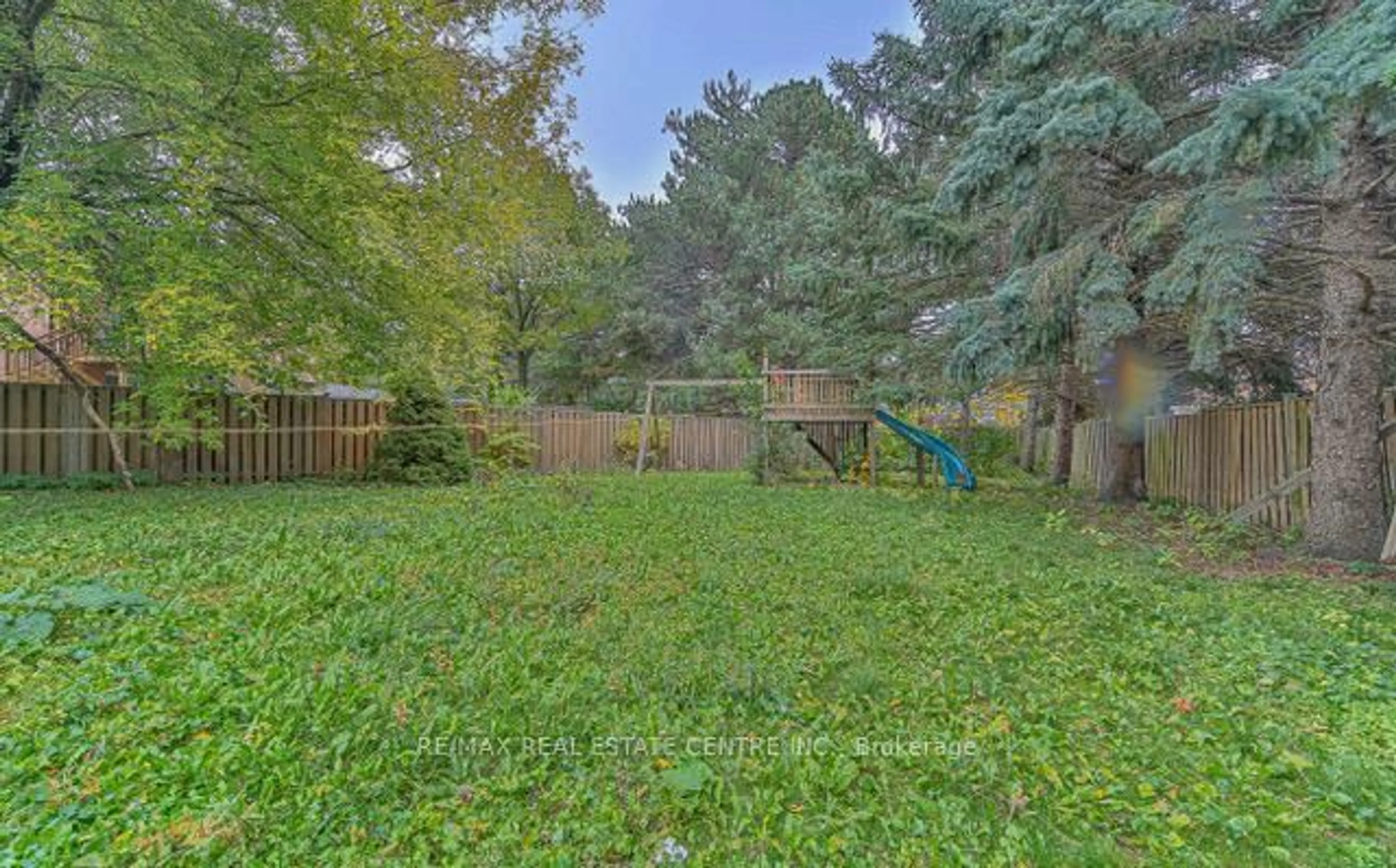 Patio, forest/trees view for 20 Mozart Cres, Brampton Ontario L6Y 2W7