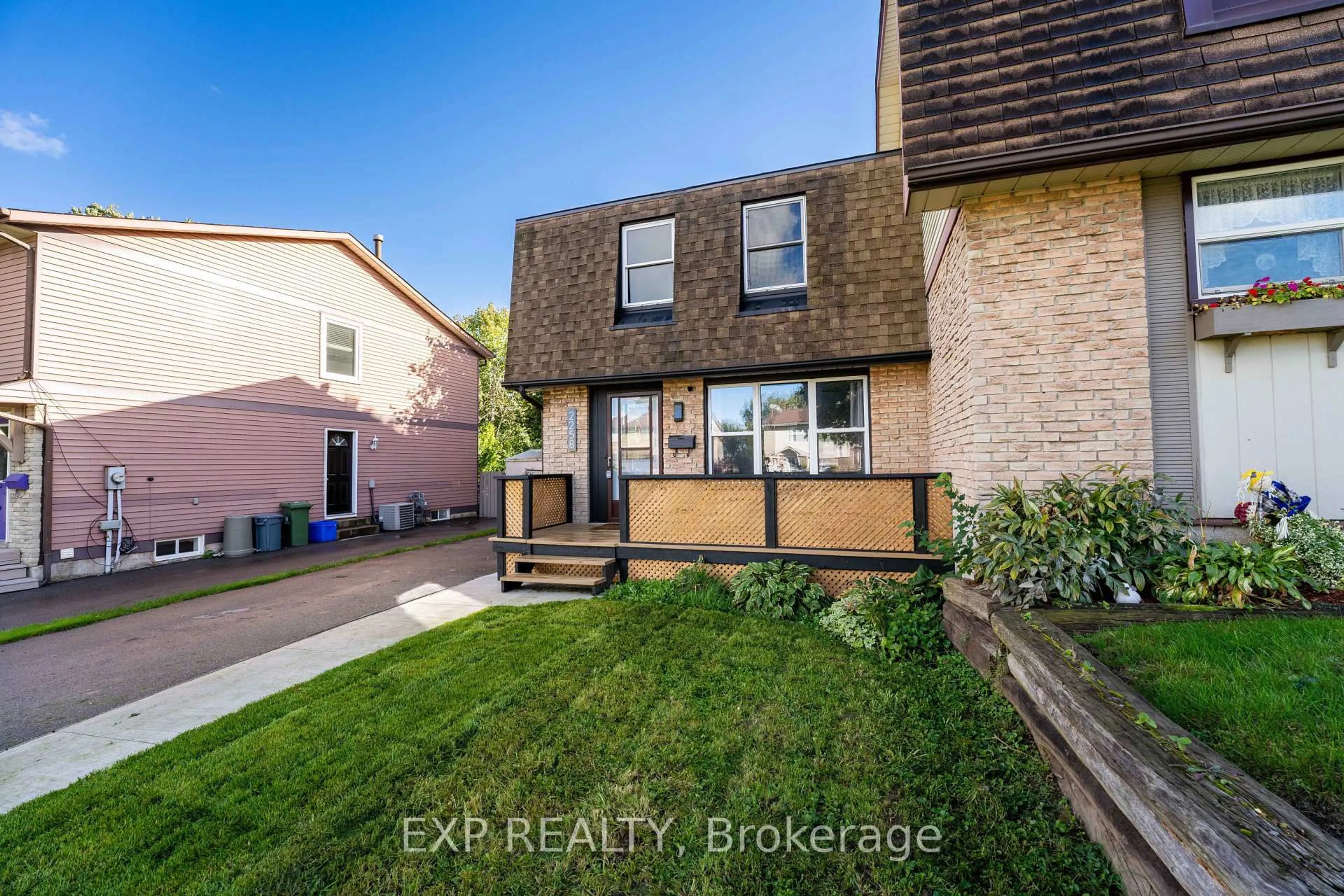 Unknown for 2258 Manchester Dr, Burlington Ontario L7P 3W2