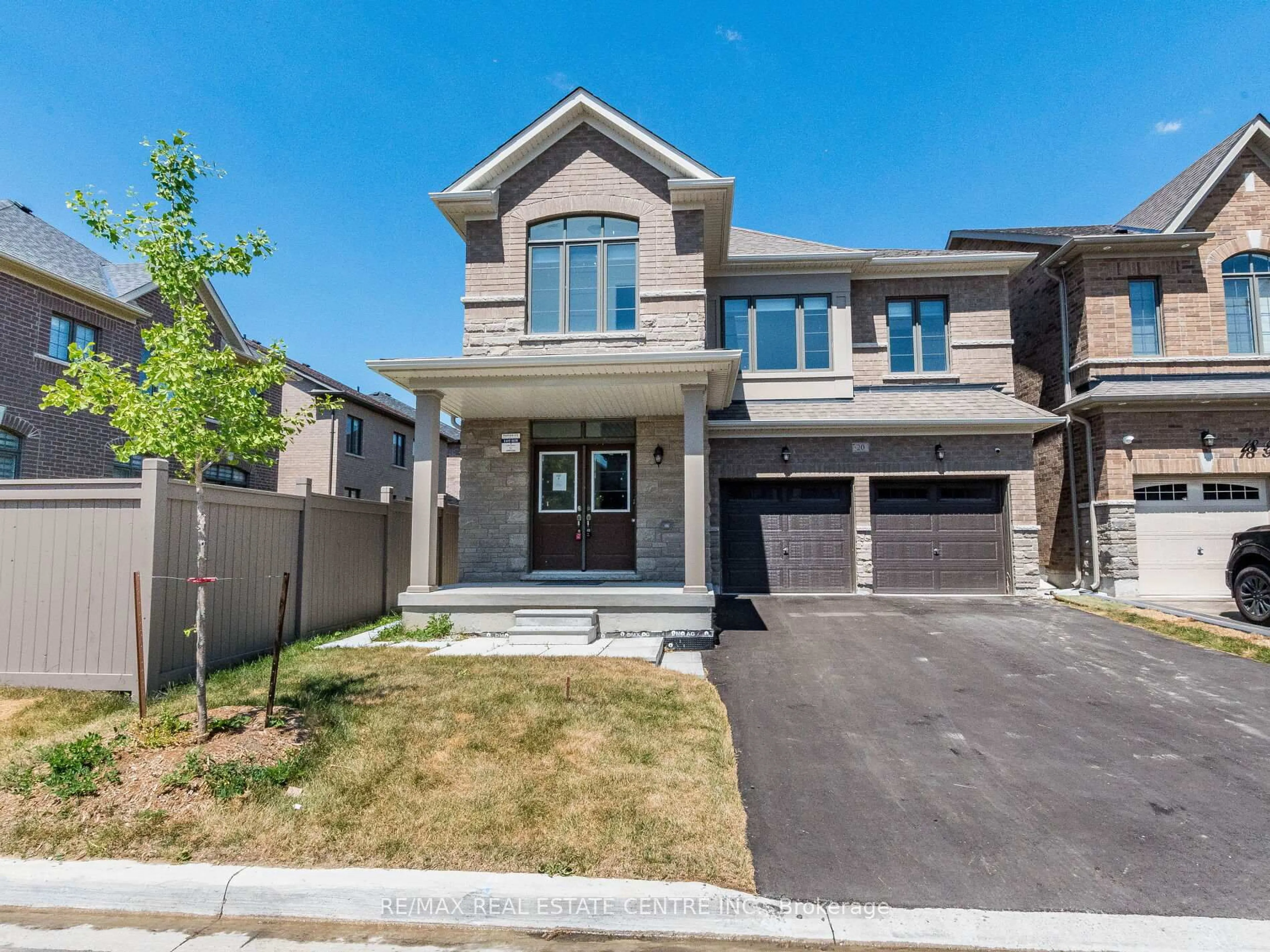 Home with brick exterior material, street for 20 Fuller St, Brampton Ontario L6X 5S3