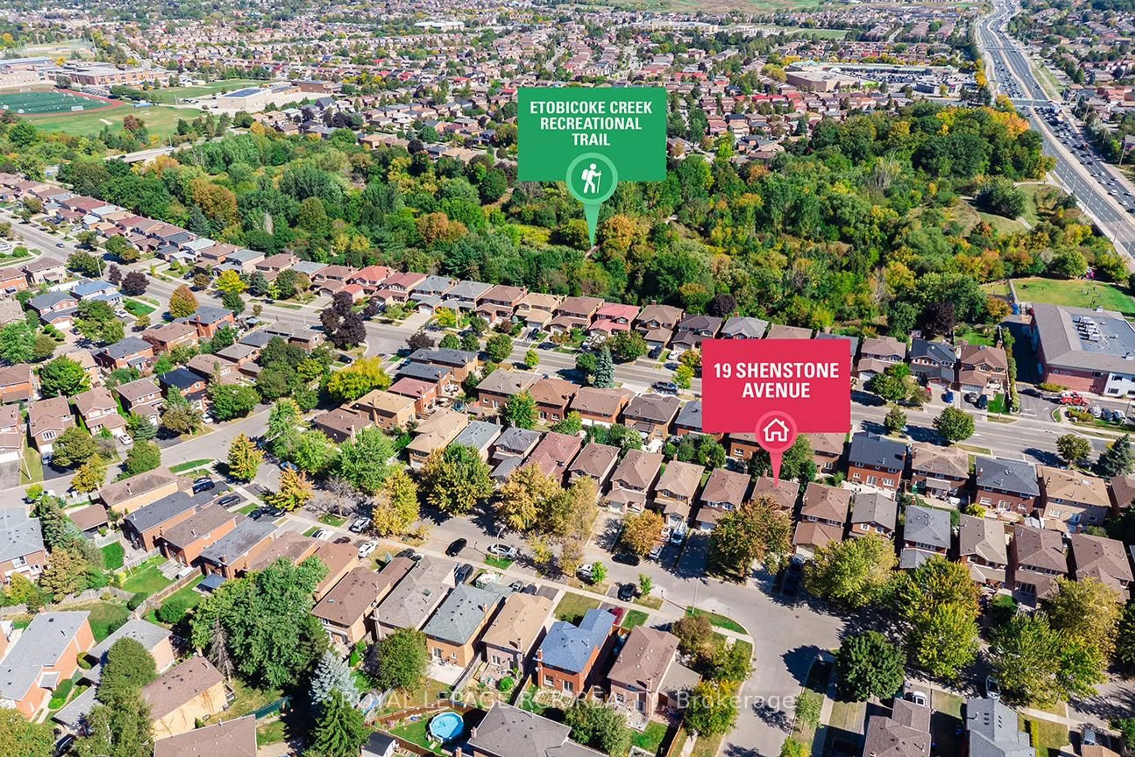 A pic from outside/outdoor area/front of a property/back of a property/a pic from drone, street for 19 Shenstone Ave, Brampton Ontario L6Z 2Y9