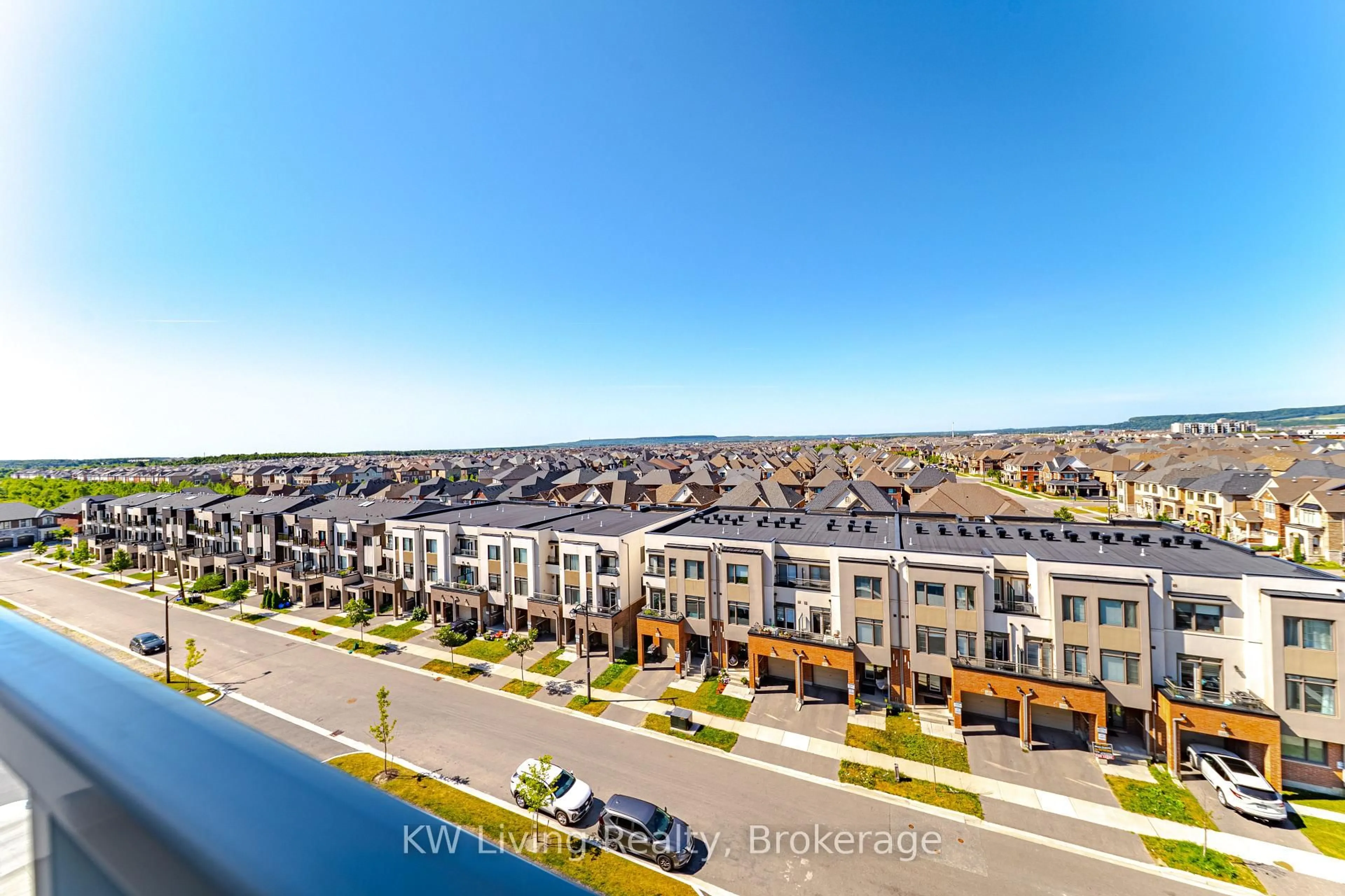 A pic from outside/outdoor area/front of a property/back of a property/a pic from drone, water/lake/river/ocean view for 1440 Clarriage Crt #602, Milton Ontario L9E 1B3