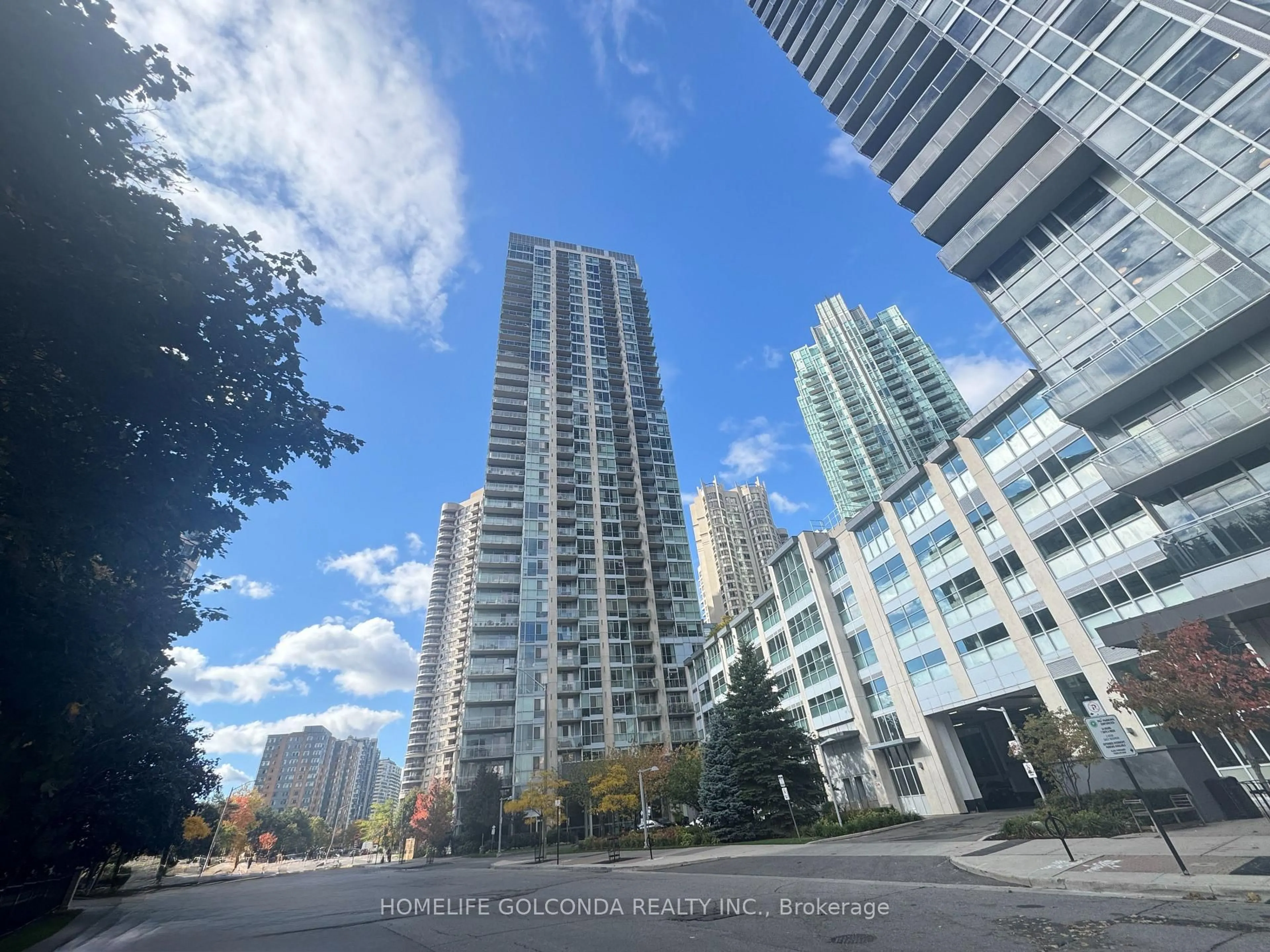 Blurry image for 225 webb Dr #2507, Mississauga Ontario L5B 4P2