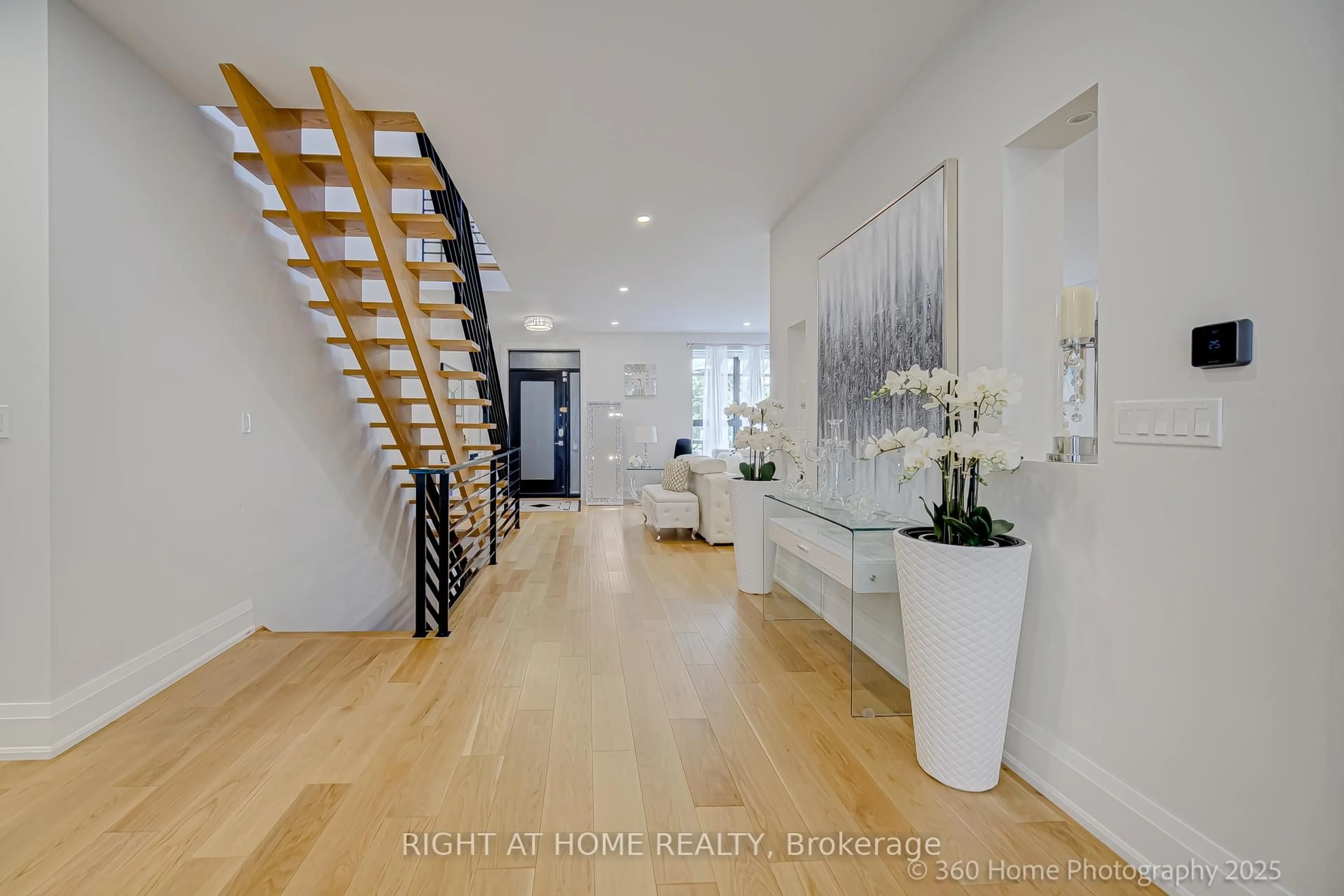 Indoor entryway for 238 Renforth Dr, Toronto Ontario M9C 2K9