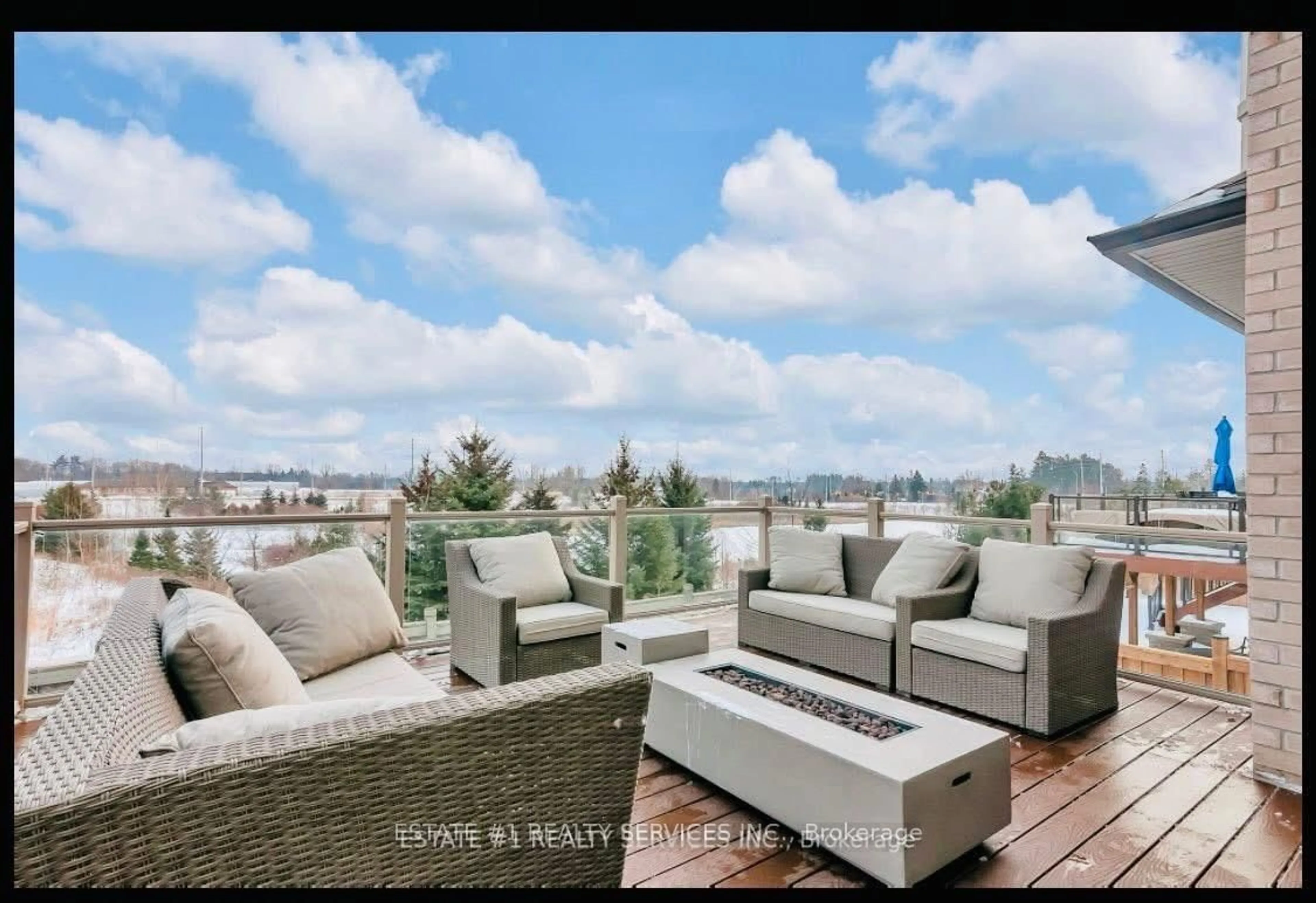 Patio, water/lake/river/ocean view for 4 Agincourt Circ, Brampton Ontario L6X 2M4