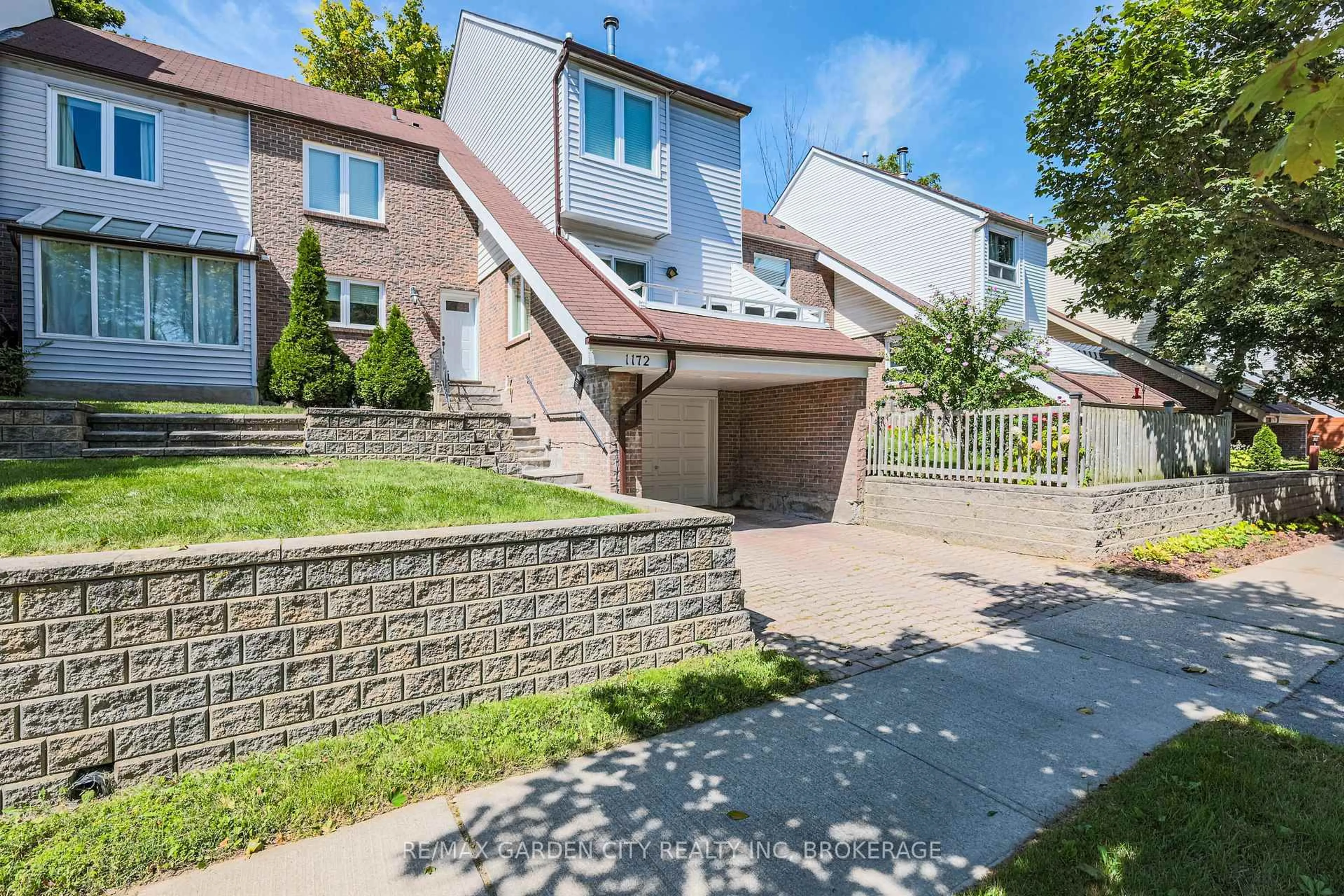 Unknown for 1172 Kos Blvd, Mississauga Ontario L5J 4L7