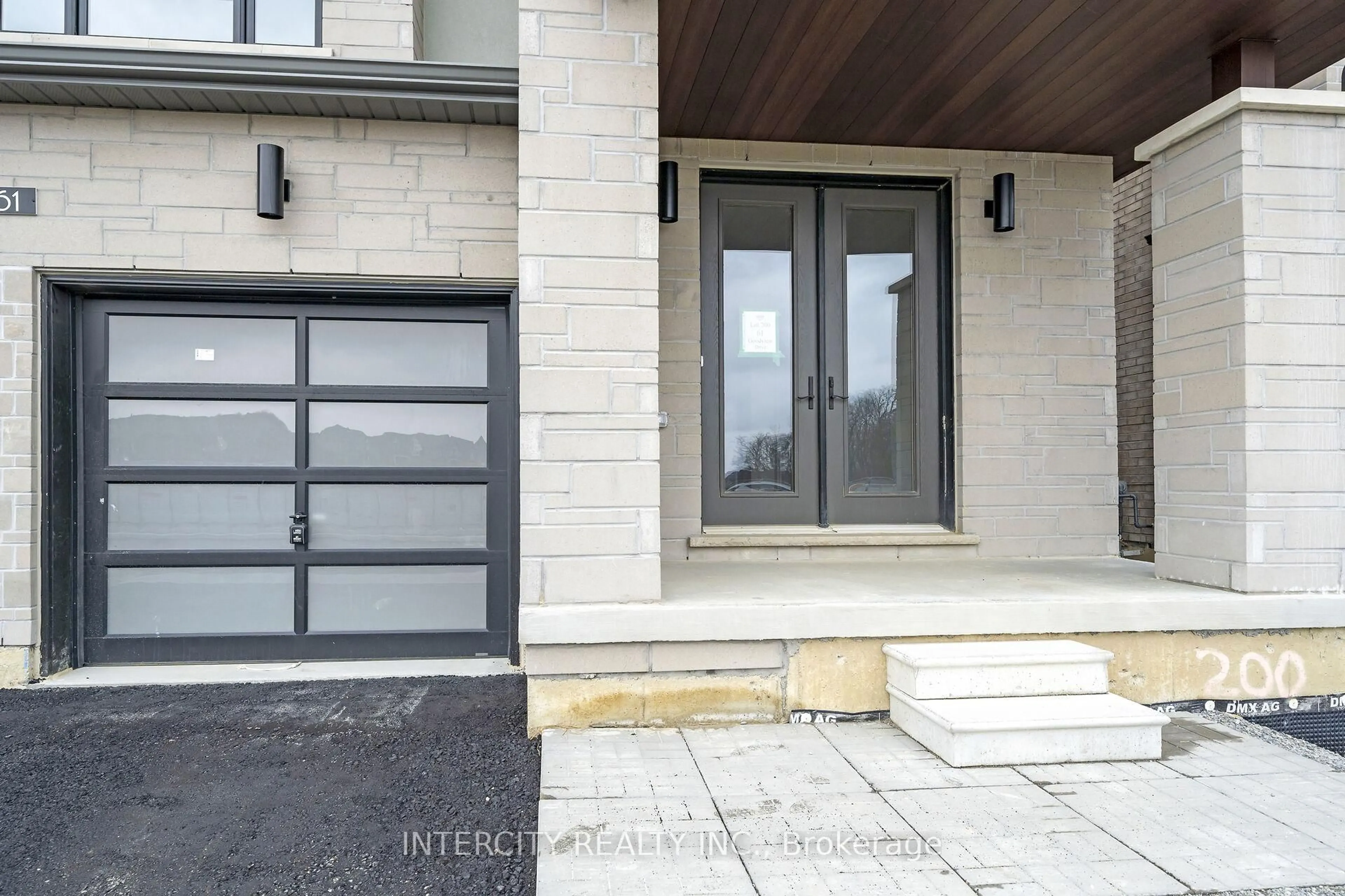 Indoor entryway for 61 Goodview Dr #Lot 200, Brampton Ontario L6R 3W7