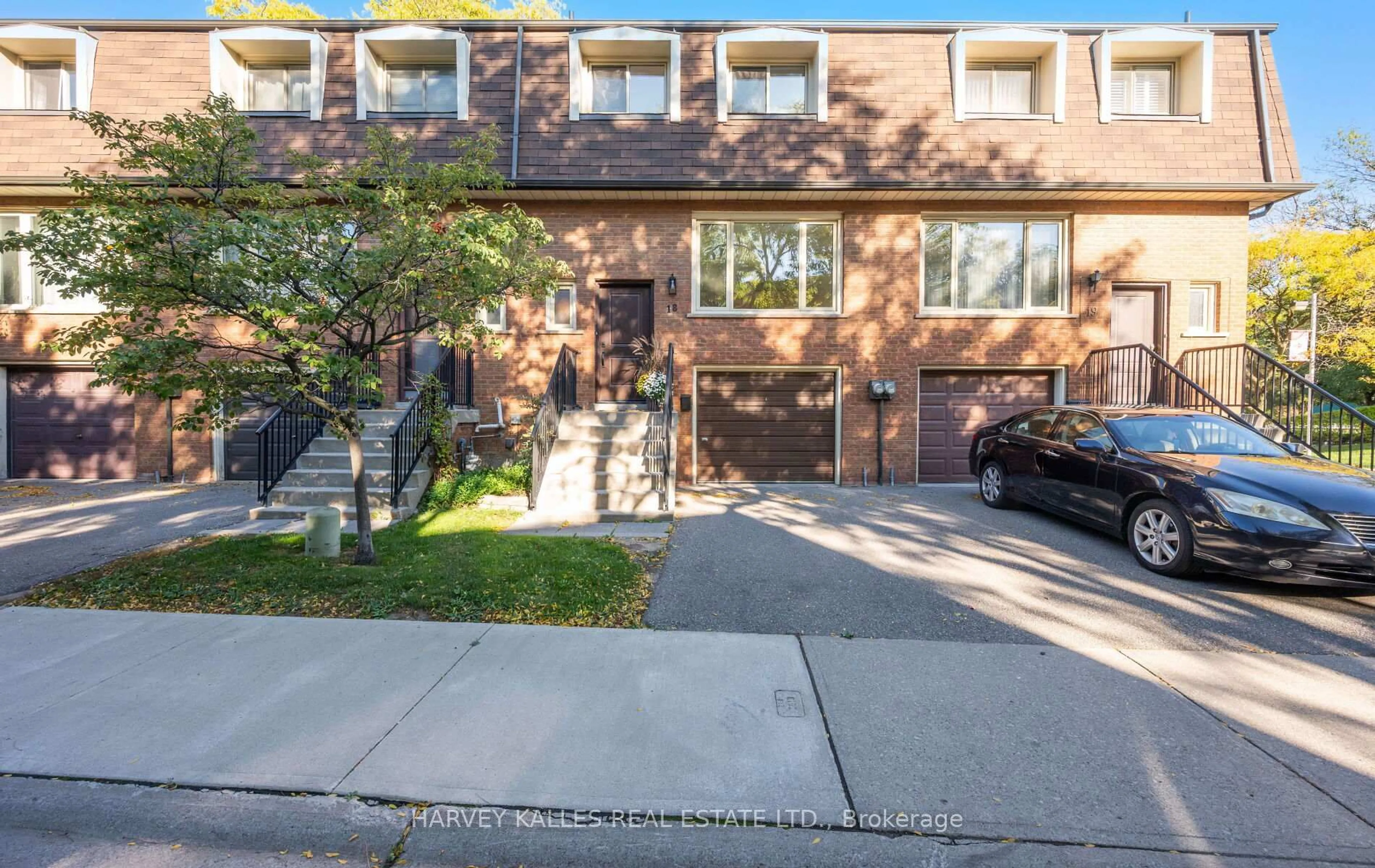 Unknown for 18 Silver Shadow Path, Toronto Ontario M9C 4Y2
