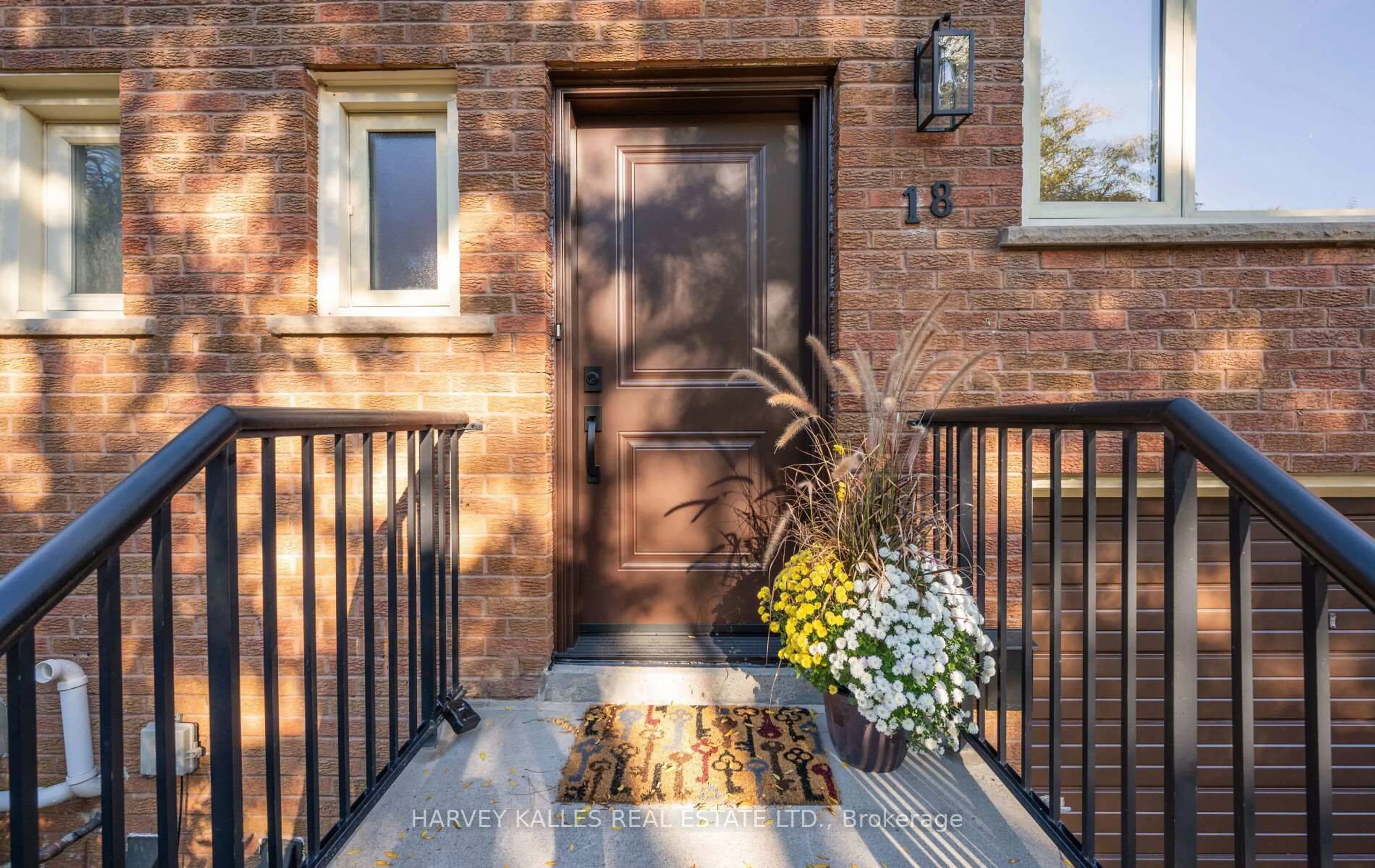 Unknown for 18 Silver Shadow Path, Toronto Ontario M9C 4Y2