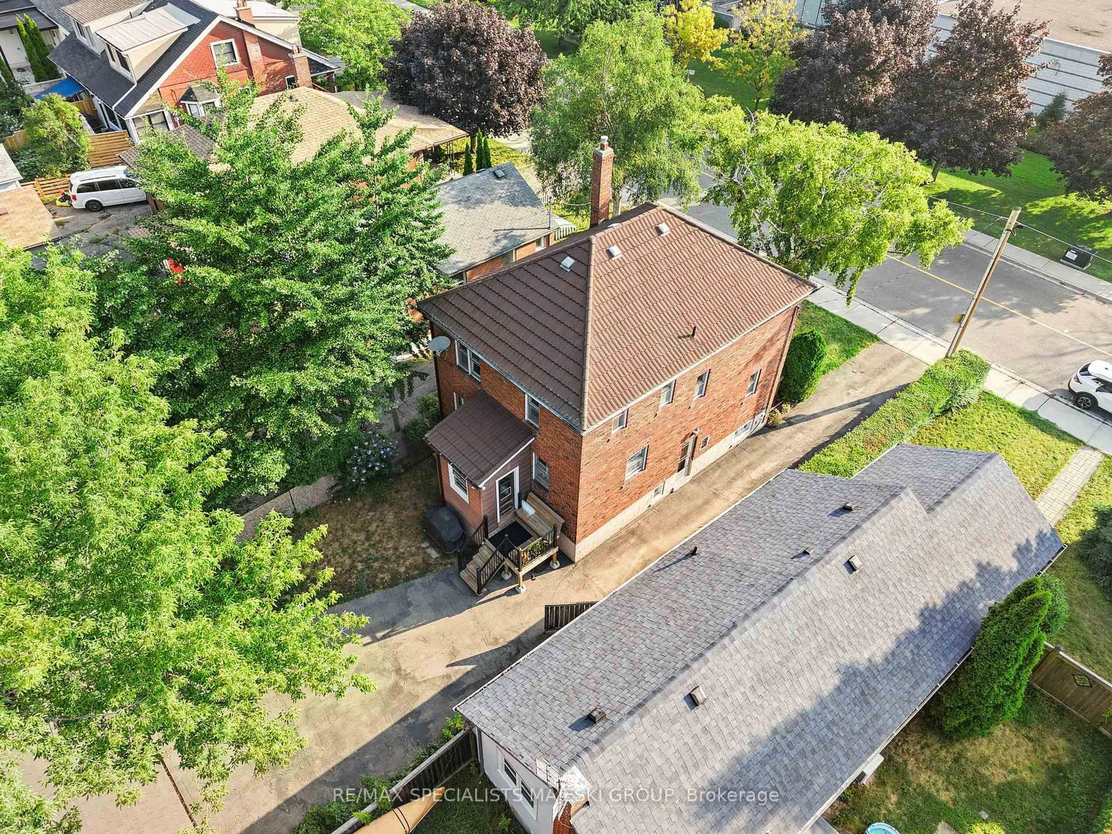 A pic from outside/outdoor area/front of a property/back of a property/a pic from drone, city buildings view from balcony for 50 Twenty Third St, Toronto Ontario M8V 3M6