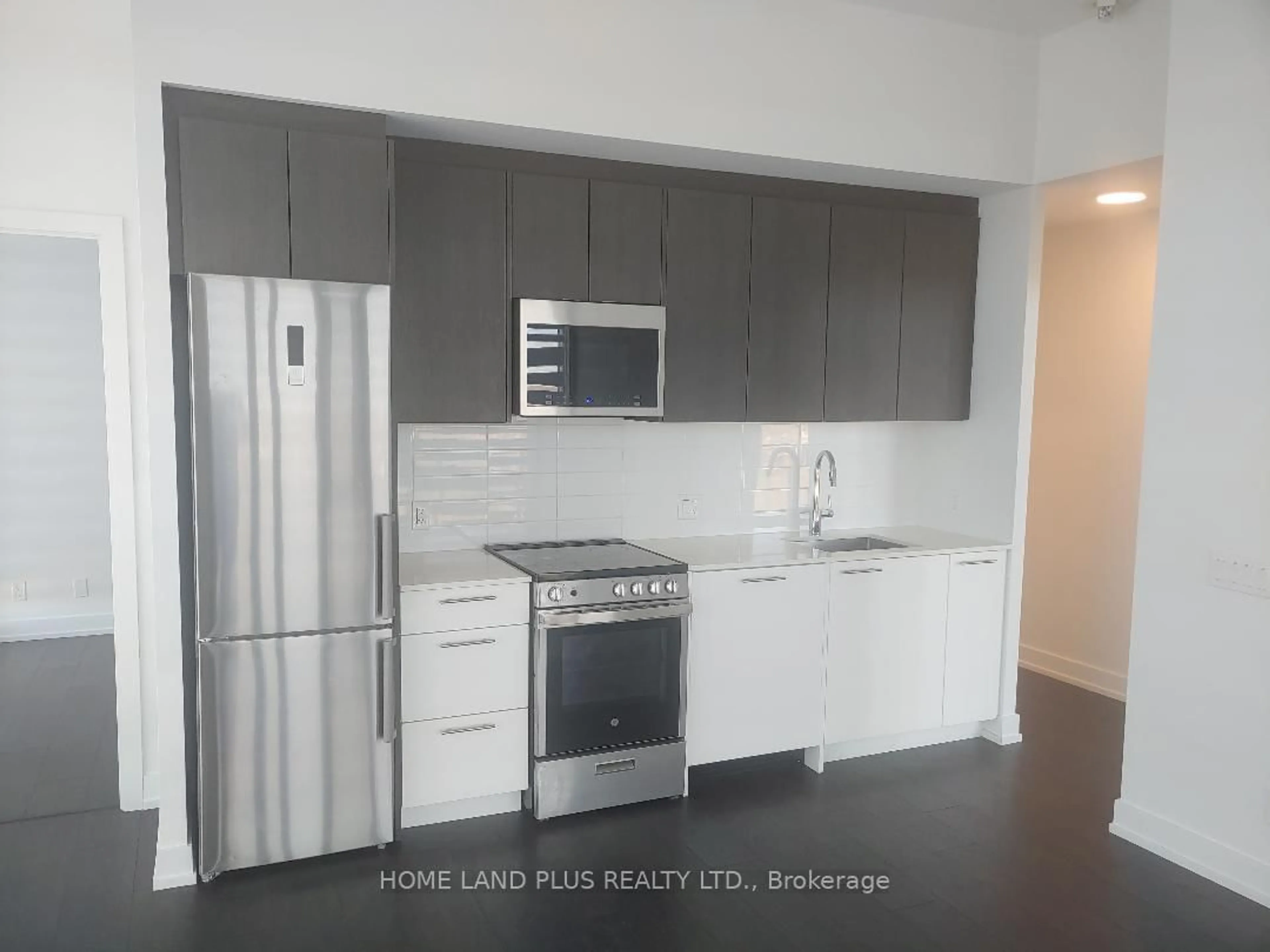 Standard kitchen, wood/laminate floor for 225 Veterans Dr #803, Brampton Ontario L7A 5L7