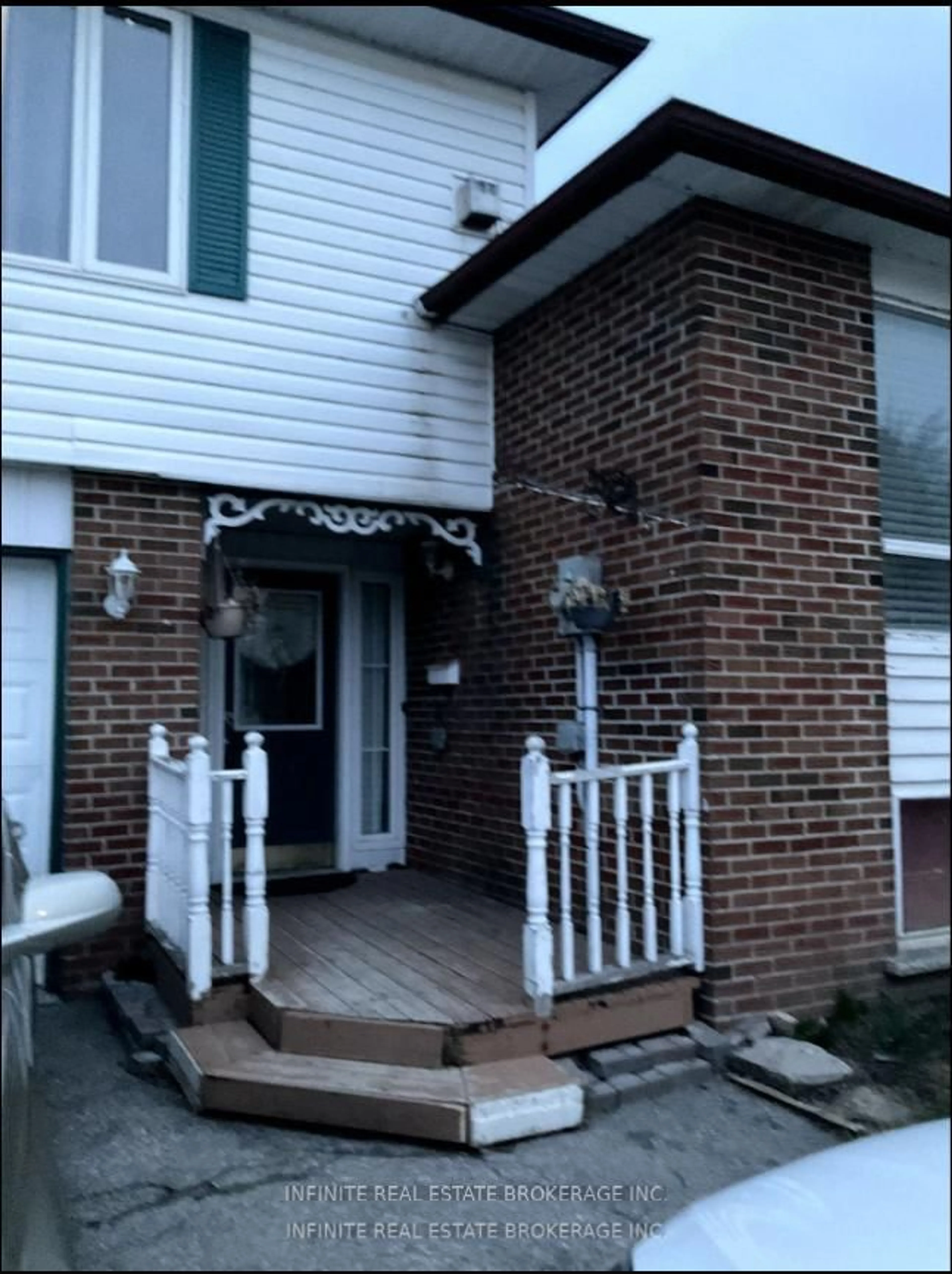 Unknown for 122 Parkview Dr, Orangeville Ontario L9W 3J3