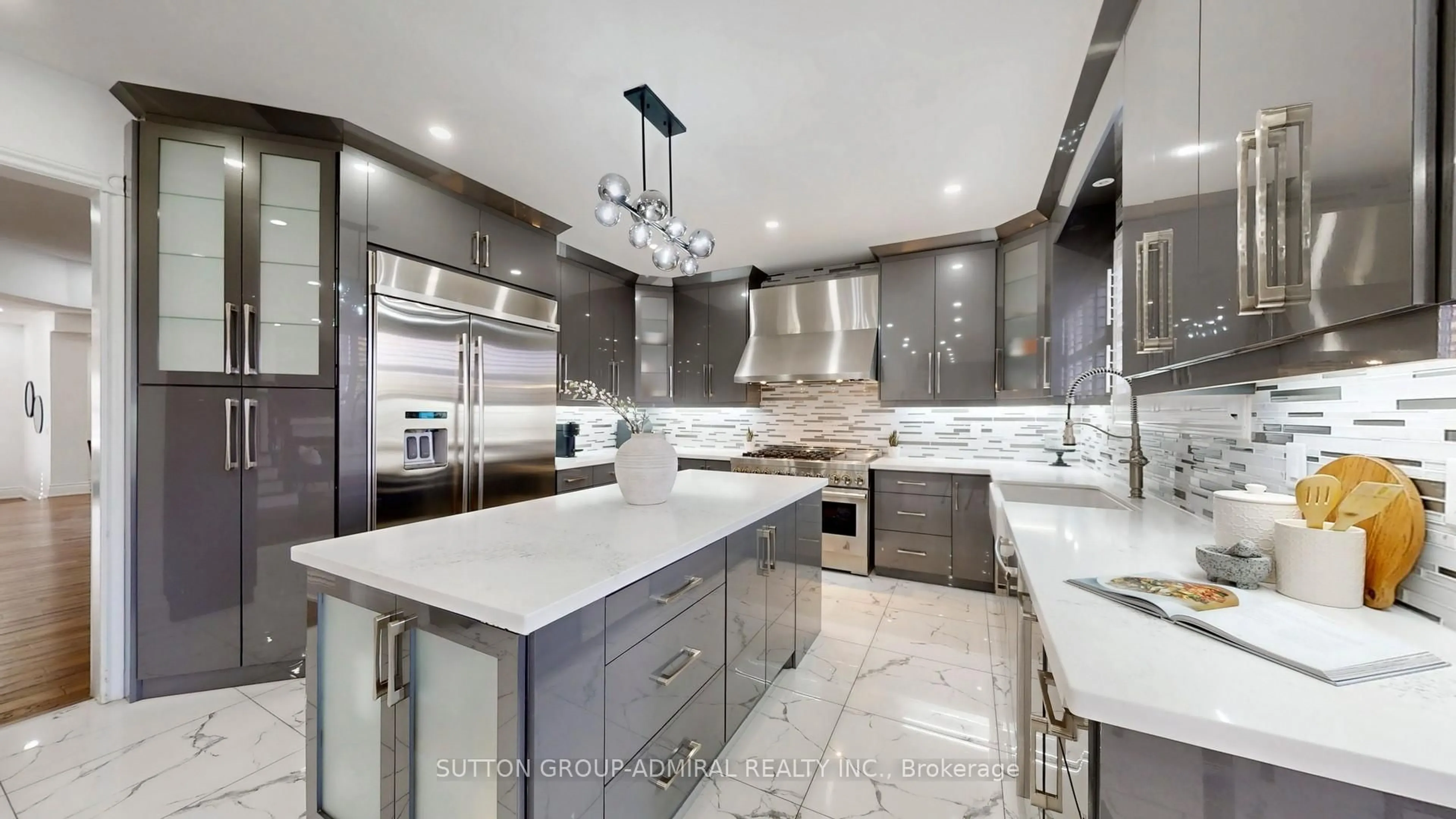 Contemporary kitchen, ceramic/tile floor for 37 Donwoods Crt, Brampton Ontario L6P 1T6