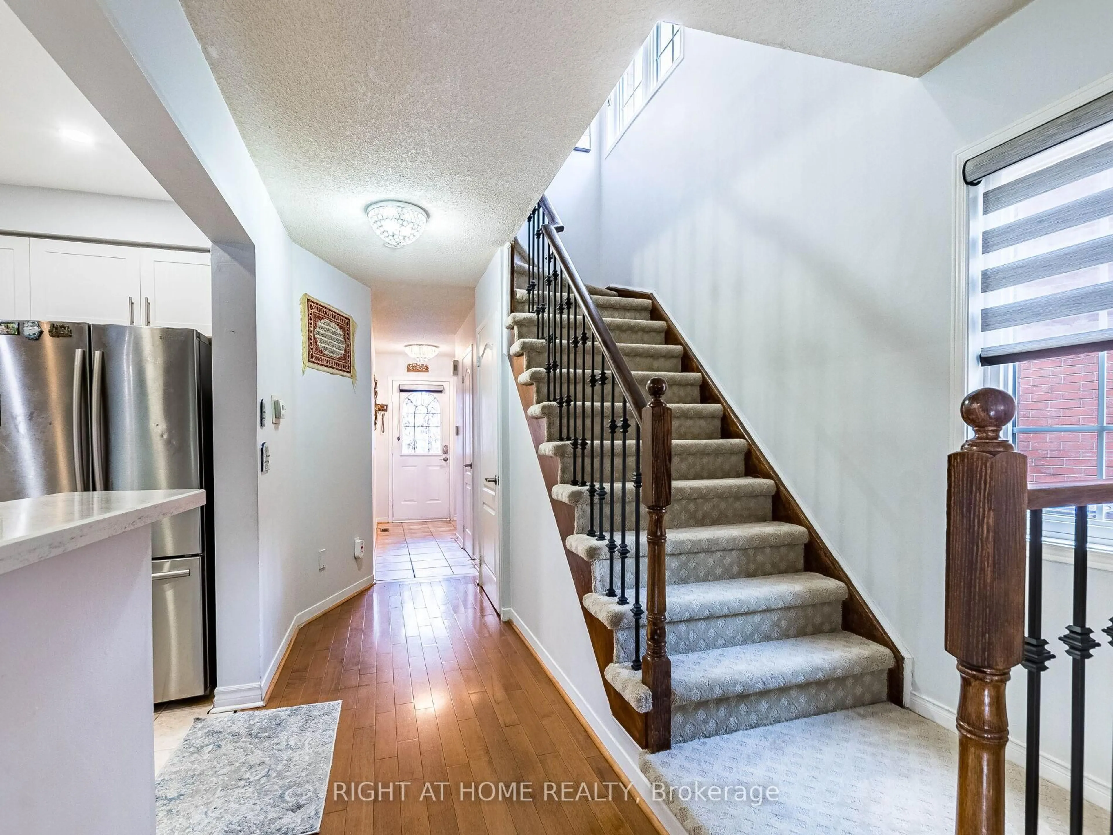 Unknown for 5030 Heatherleigh Ave #217, Mississauga Ontario L5V 2G7