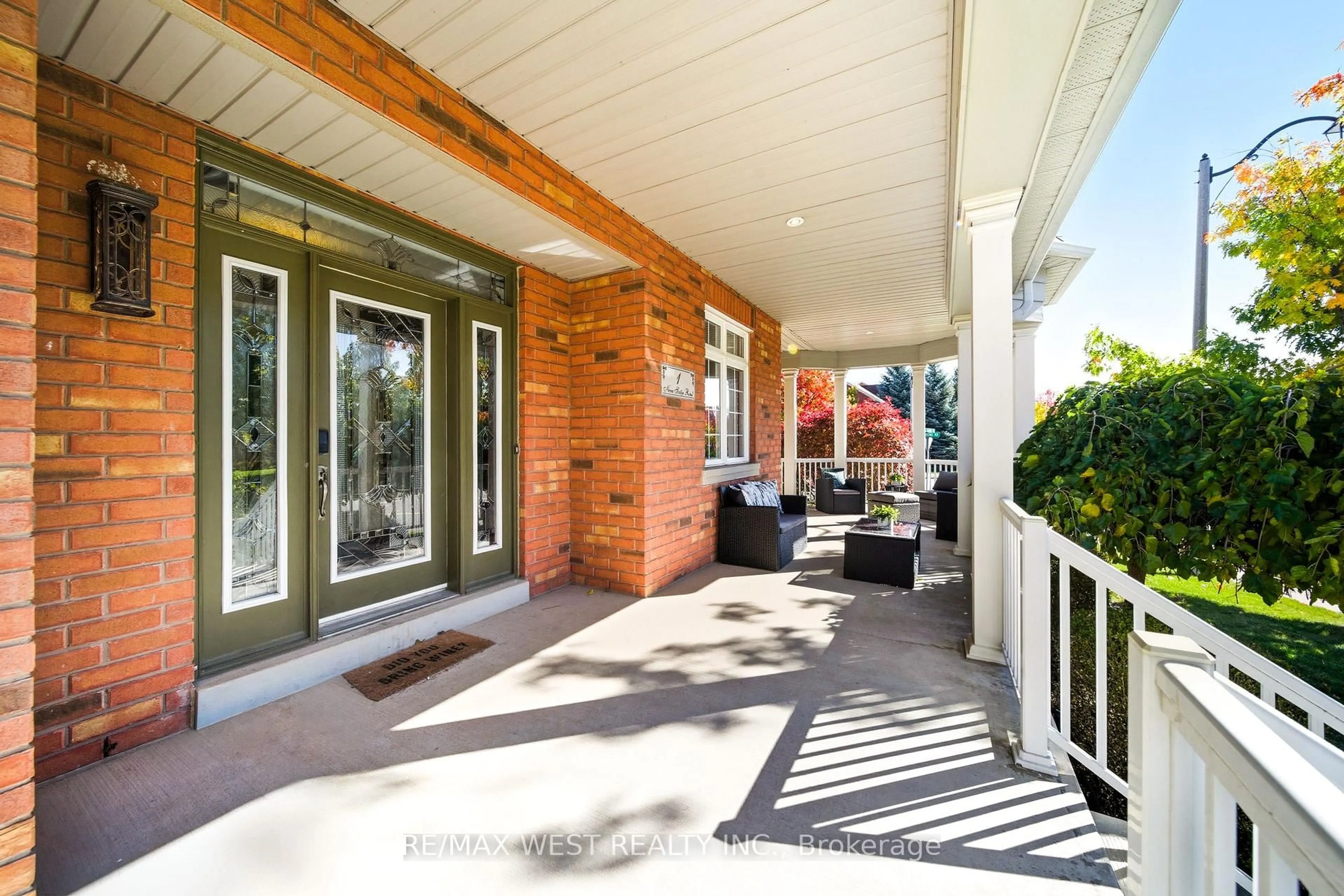 Patio, street for 1 Nova Scotia Rd, Brampton Ontario L6Y 5K8
