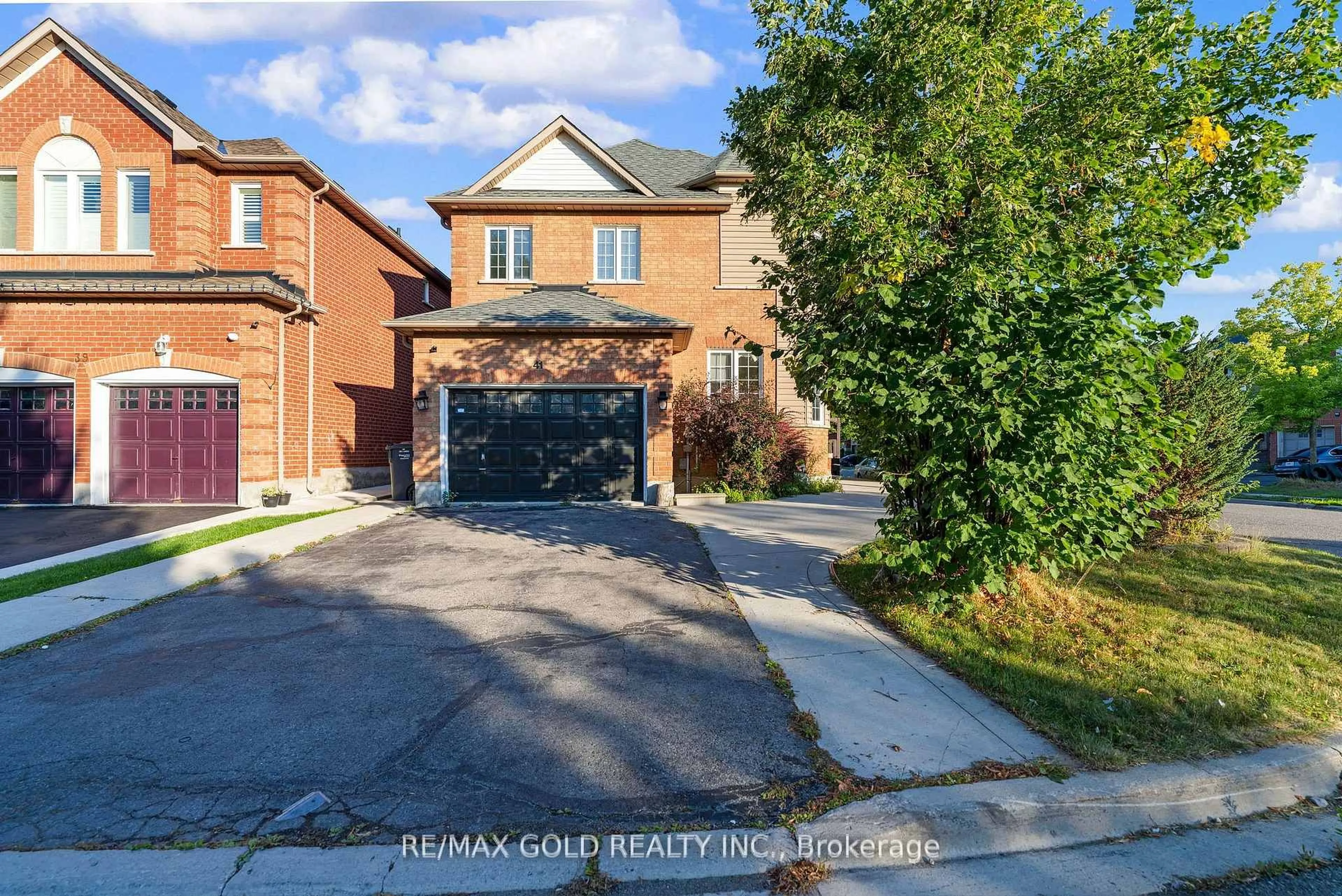 Home with brick exterior material, street for 41 Fallstar Cres, Brampton Ontario L7A 2J6