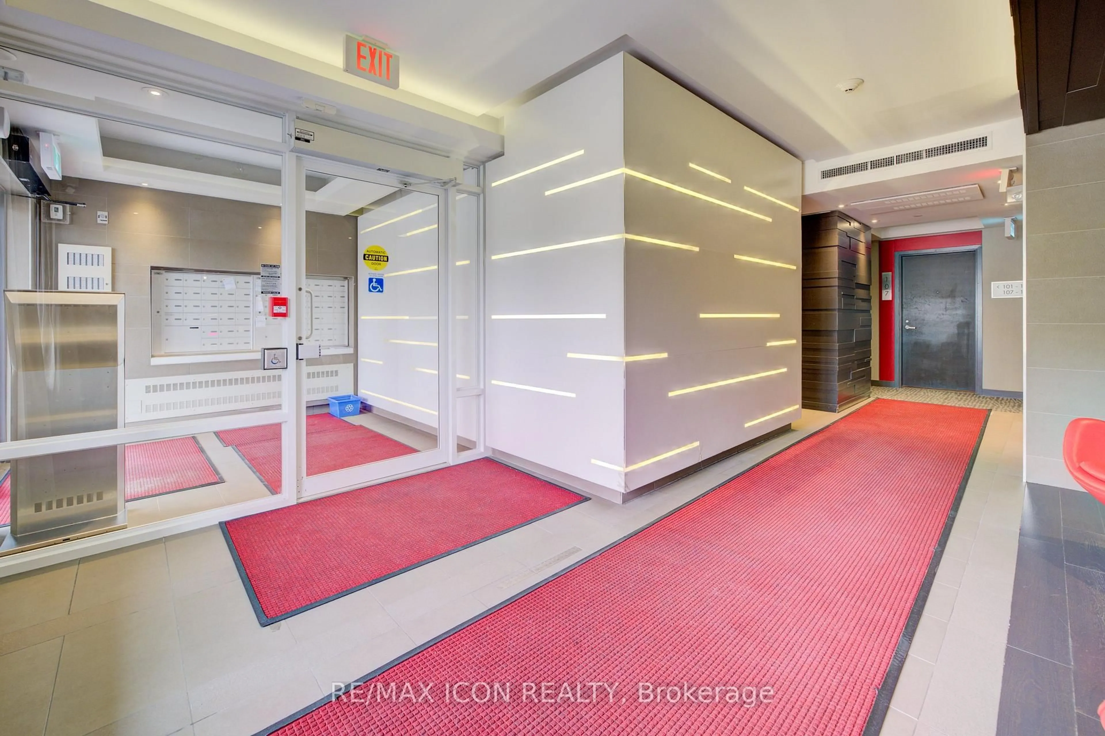 Unknown for 5005 Harvard Rd #201, Mississauga Ontario L5M 0W5