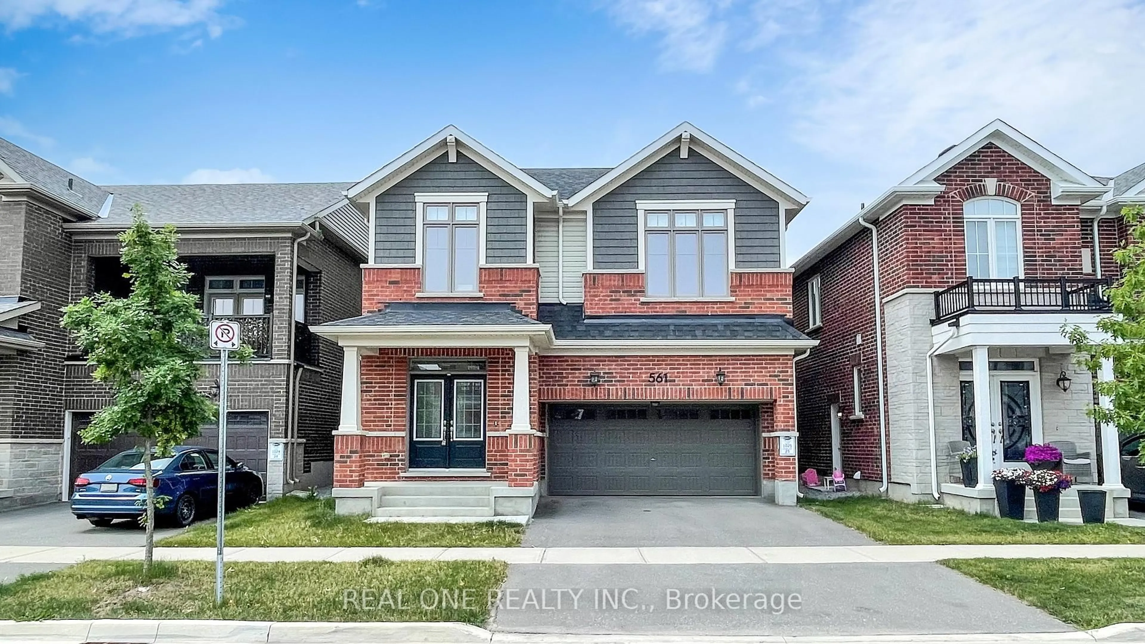 Home with brick exterior material, street for 561 KENNEDY Circ, Milton Ontario L9E 1P9