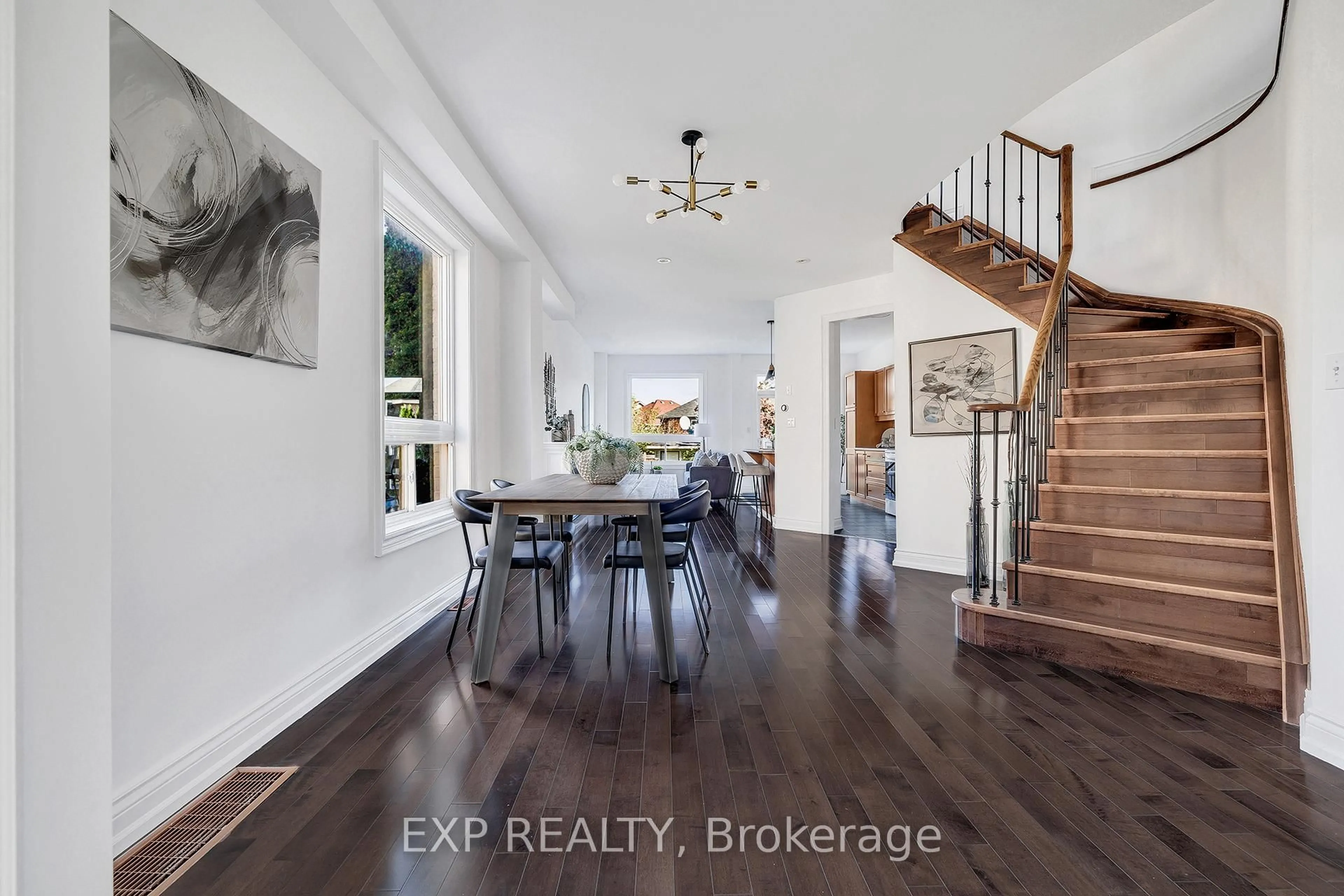 Unknown for 3438 Fountain Park Ave, Mississauga Ontario L5M 7E3